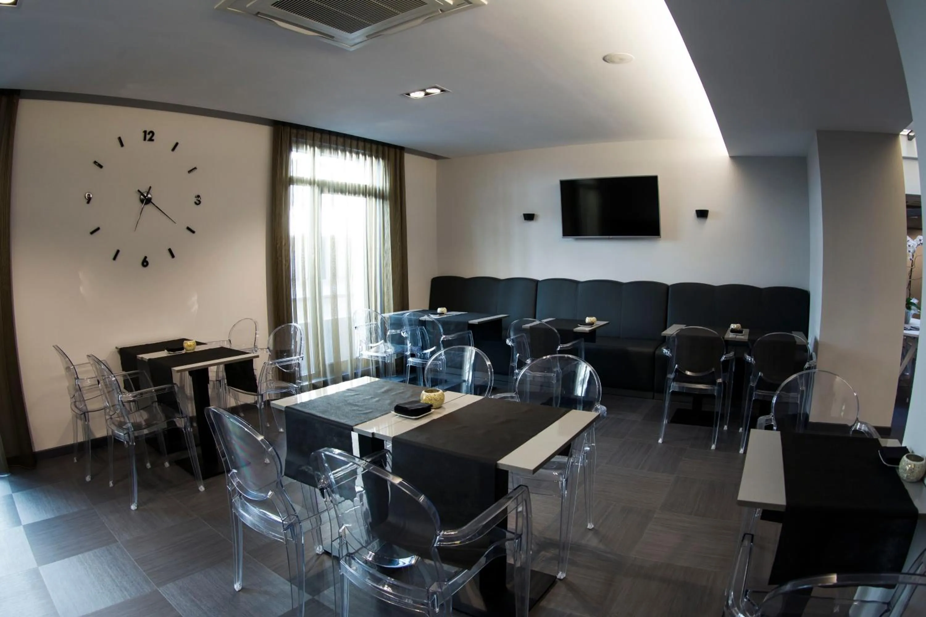 Lounge or bar in Hotel Lux Santiago