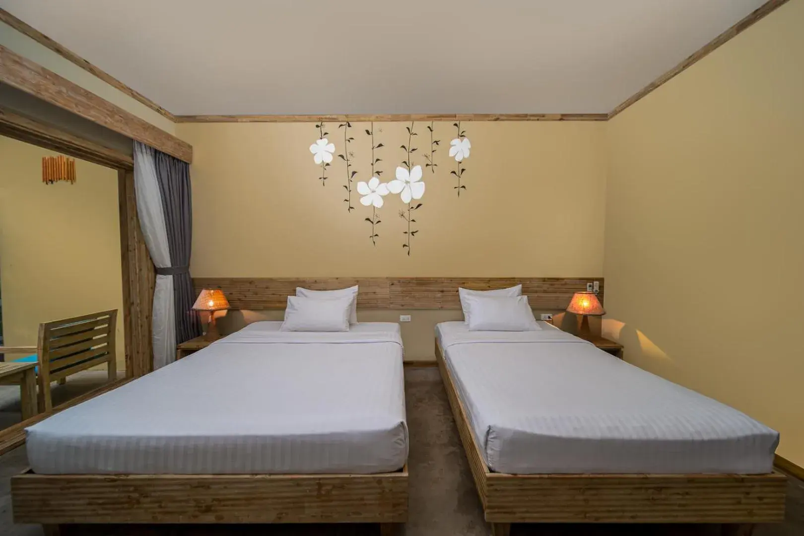 Deluxe Twin Room with Garden View in Lahana Resort Phu Quoc & Spa Deluxe Twin Room with Garden View in Lahana Resort Phu Quoc & Spa