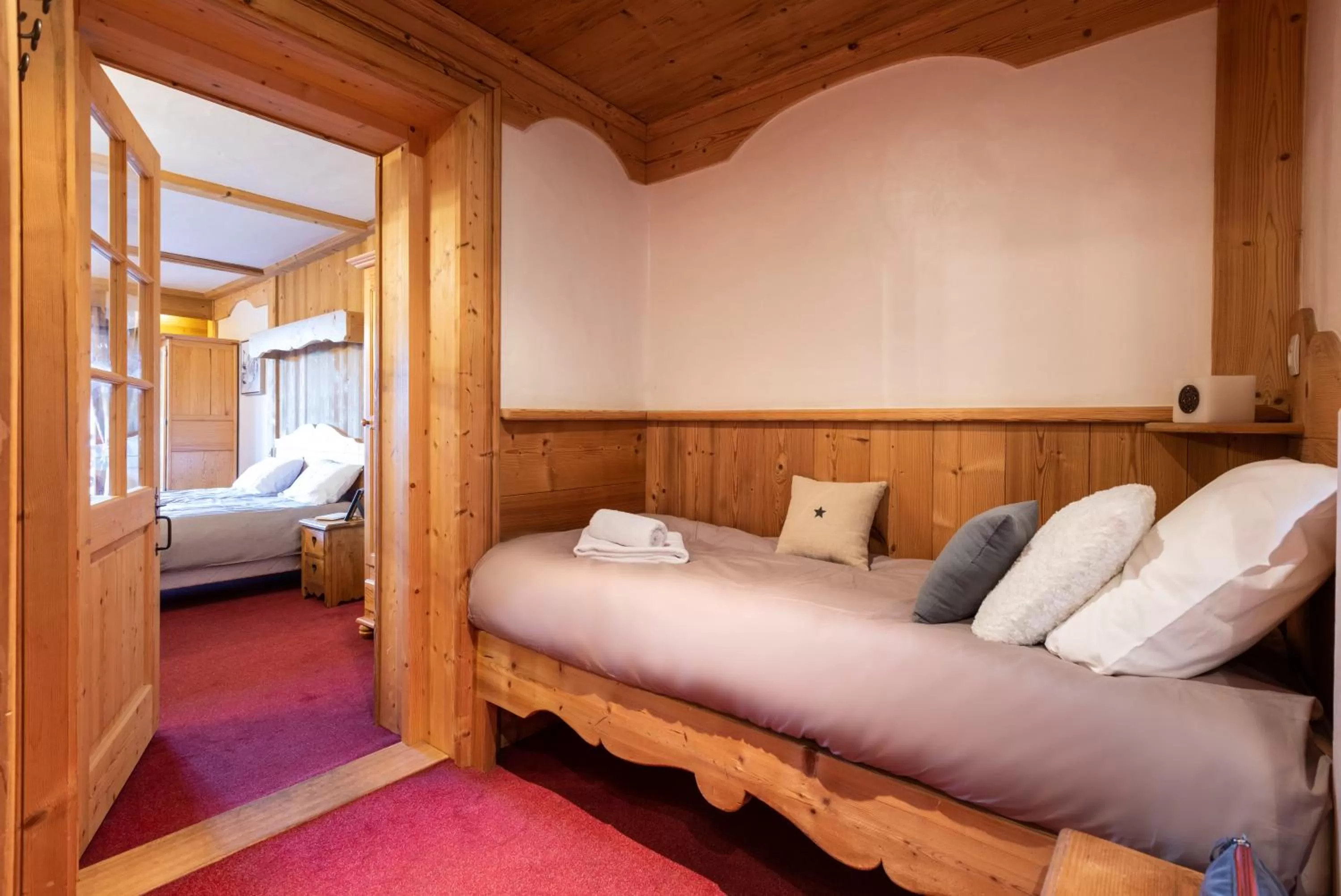 Photo of the whole room, Bed in TERRESENS - LES CASCADES