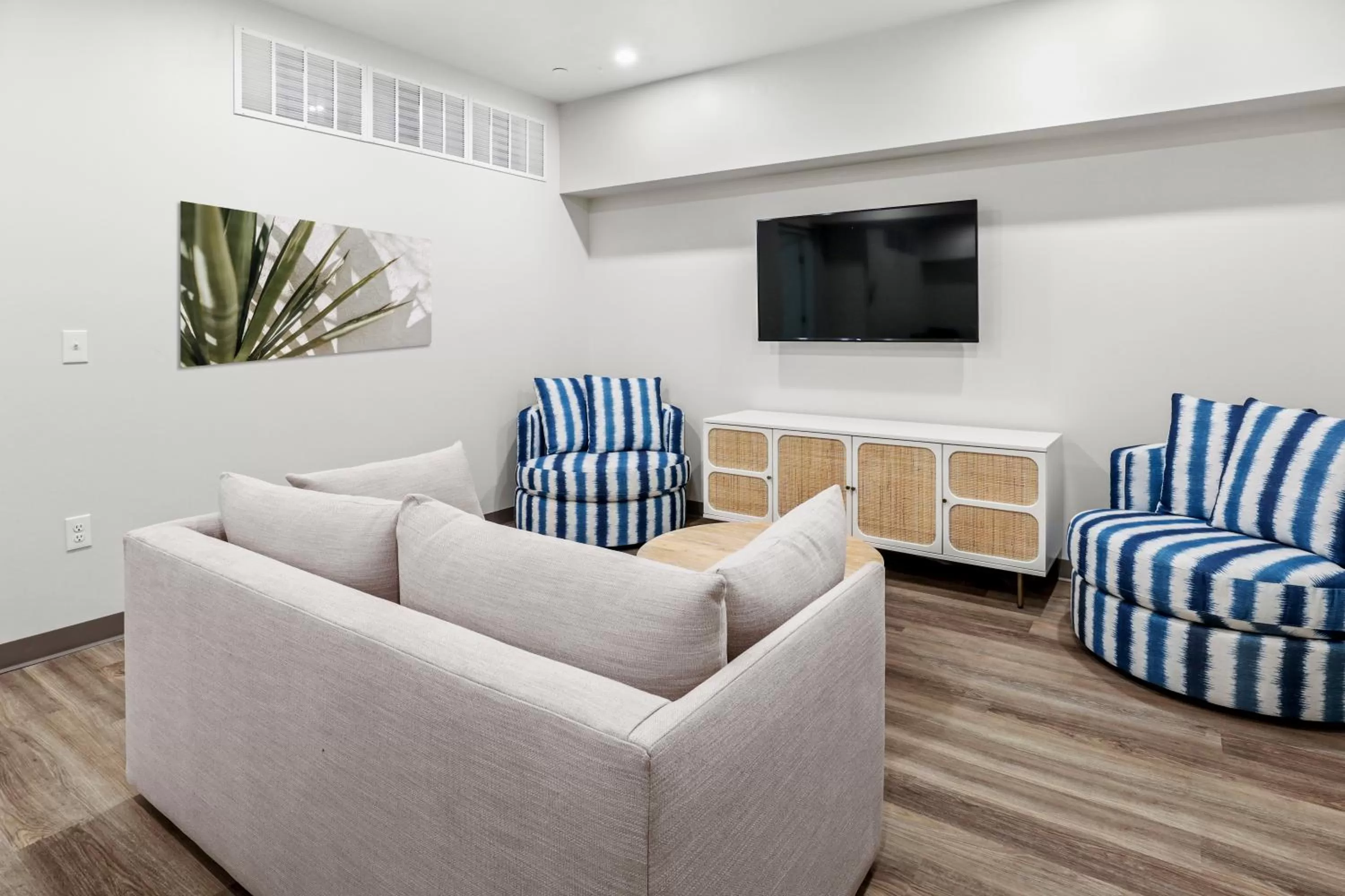 TV and multimedia in Seaport Suites