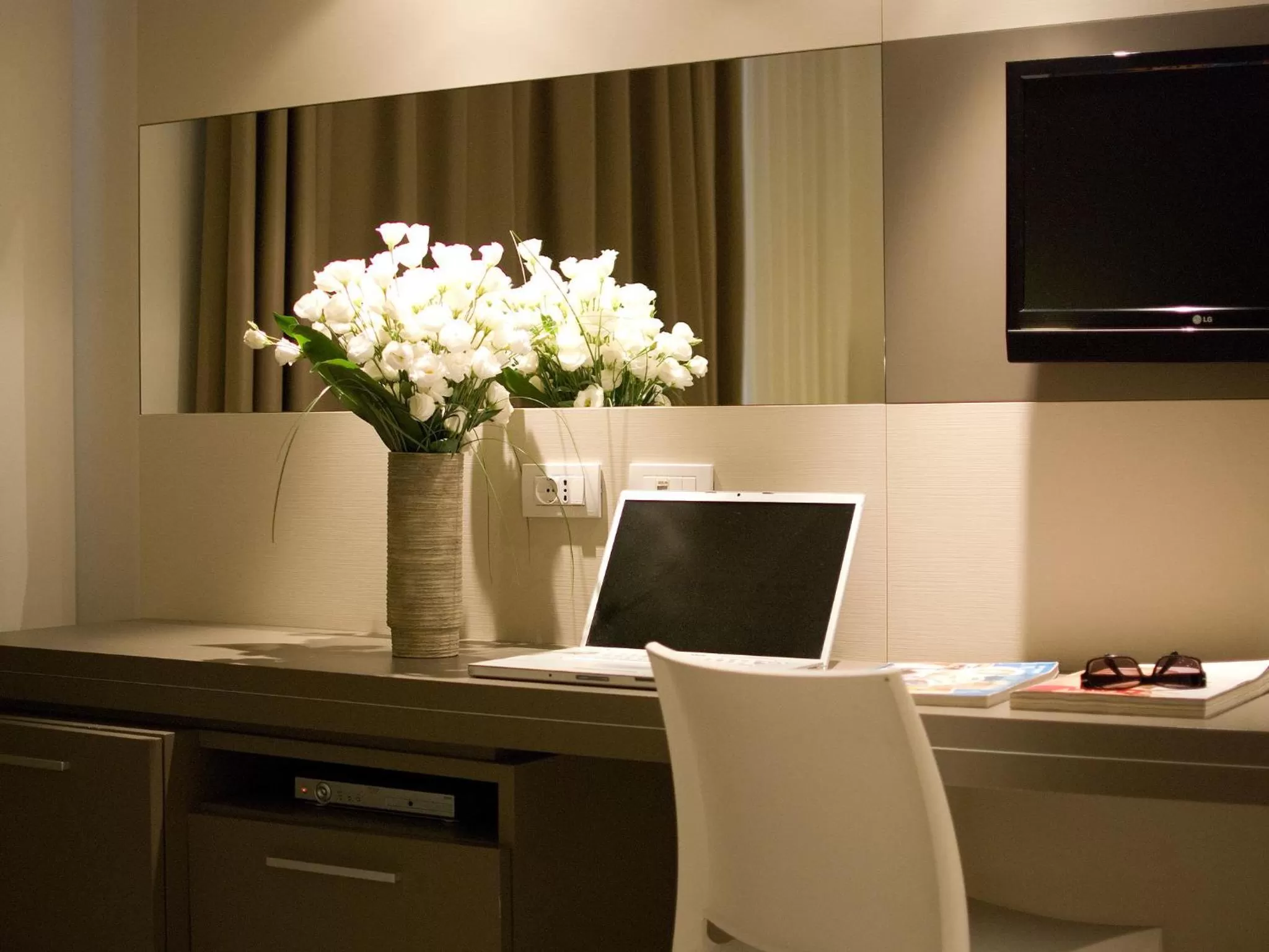 Bedroom in Hotel Cube