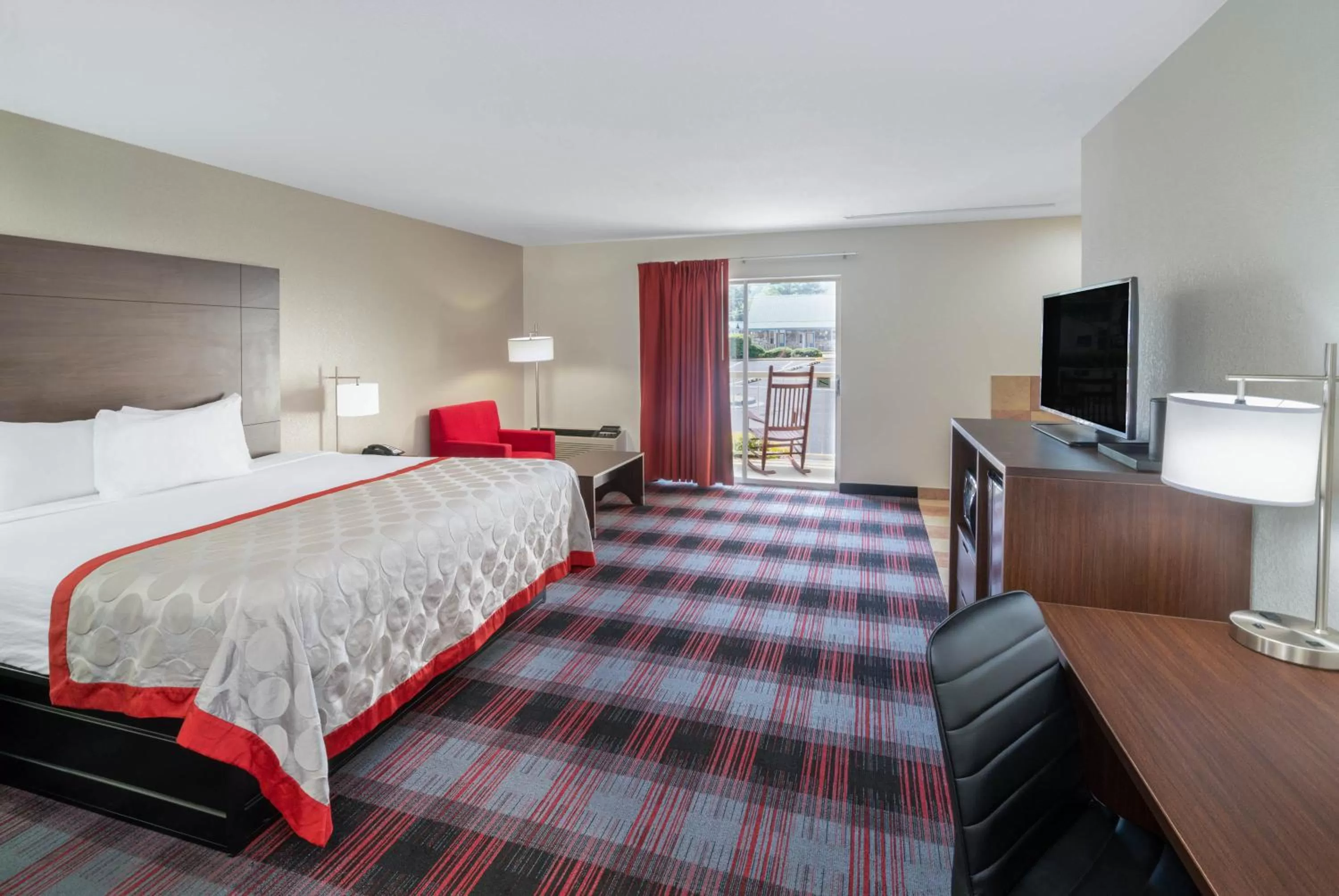 Photo of the whole room, Bed in Ramada by Wyndham Maggie Valley