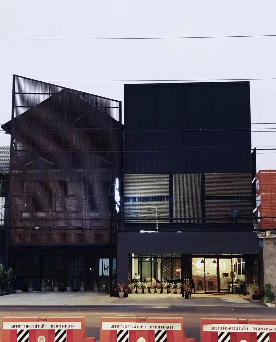 Facade/entrance in Leela Boutique (ลีลาบูทีค)