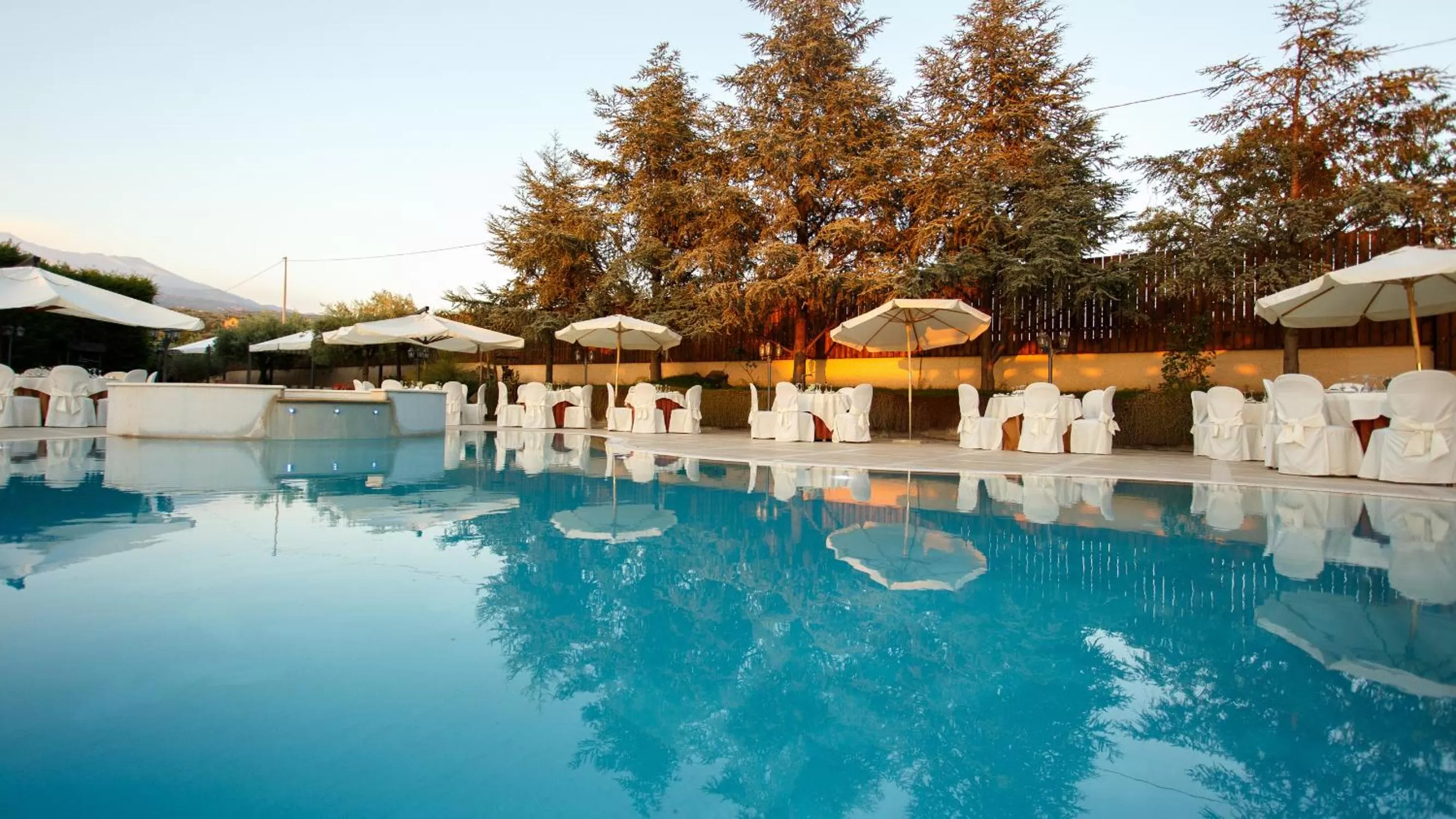 Swimming pool in Hotel Ristorante Paradise