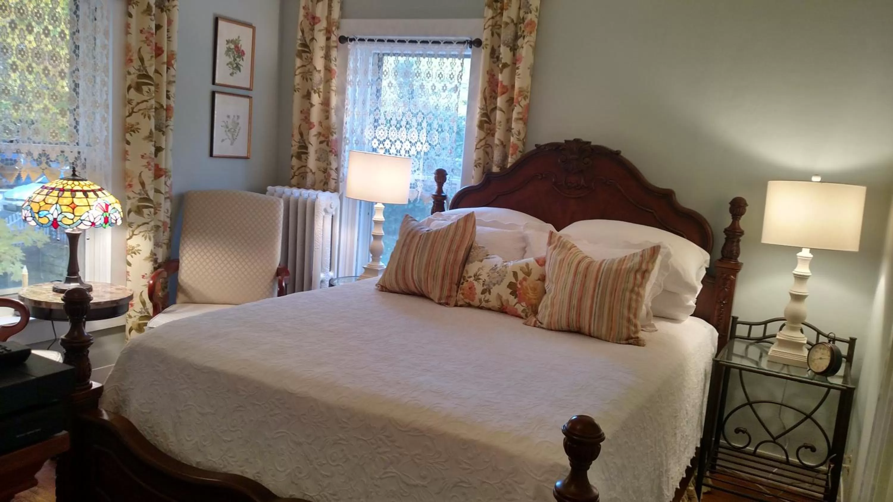 Bedroom, Bed in Lamberson Guest House