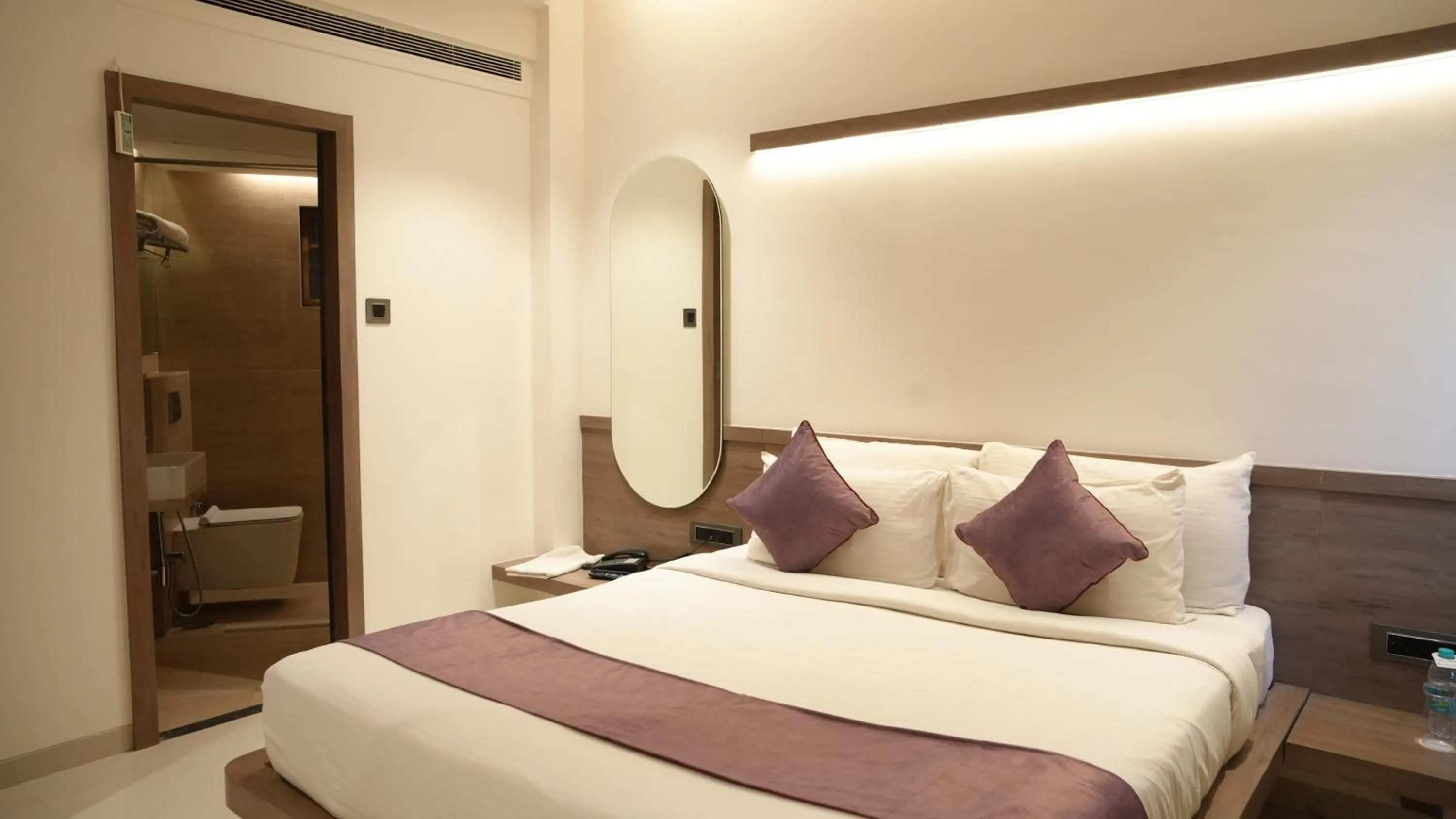 Bed in Jivanta Shirdi