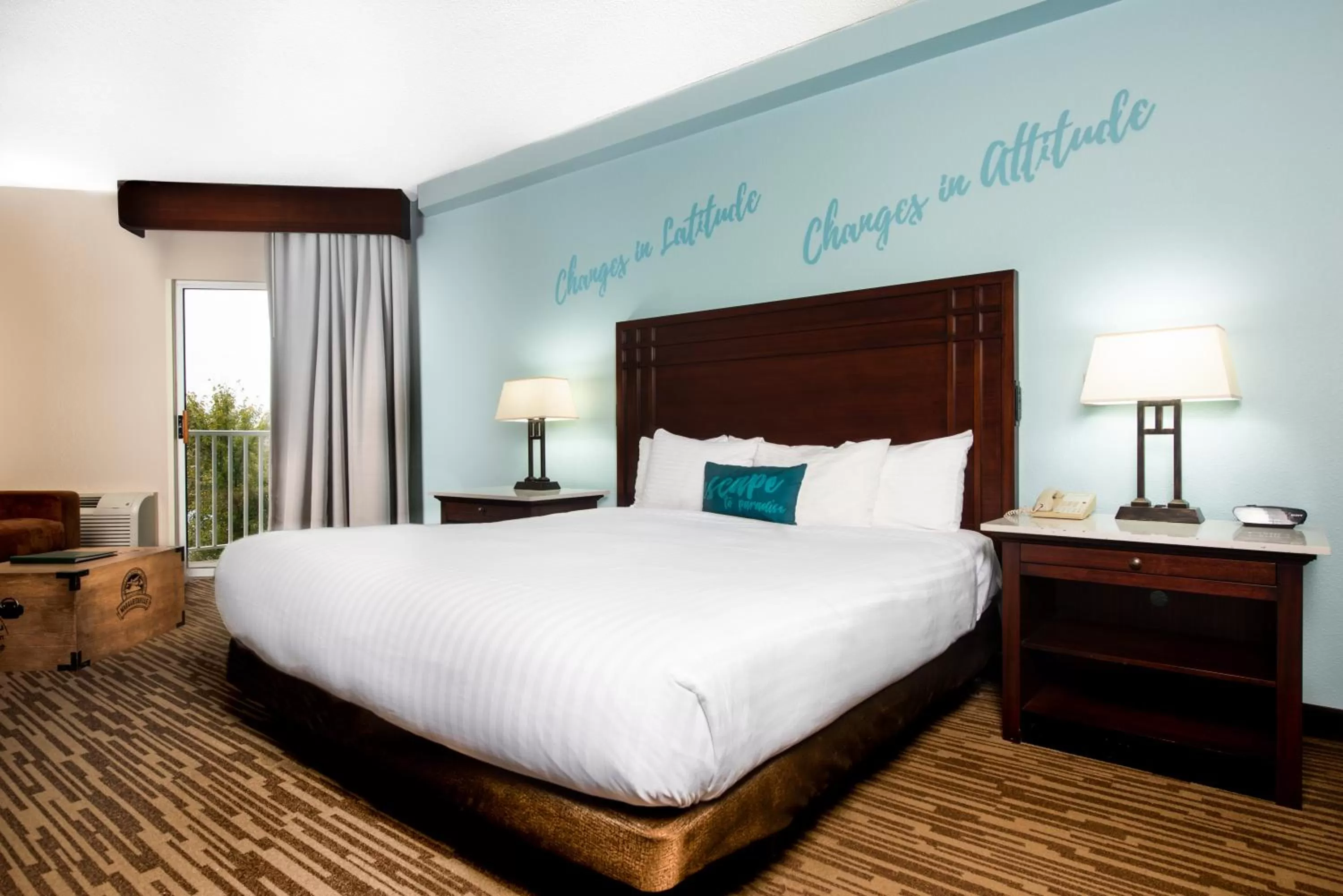 Photo of the whole room, Bed in Margaritaville Lake Resort Lake of the Ozarks