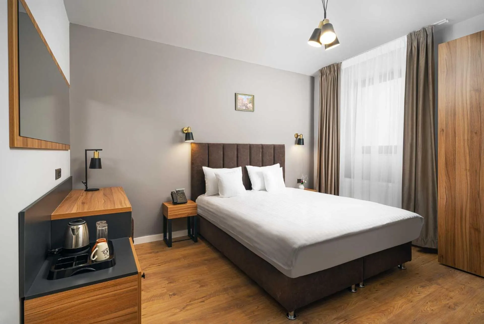 Bed in Labirint Boutique Hotel - Central Location