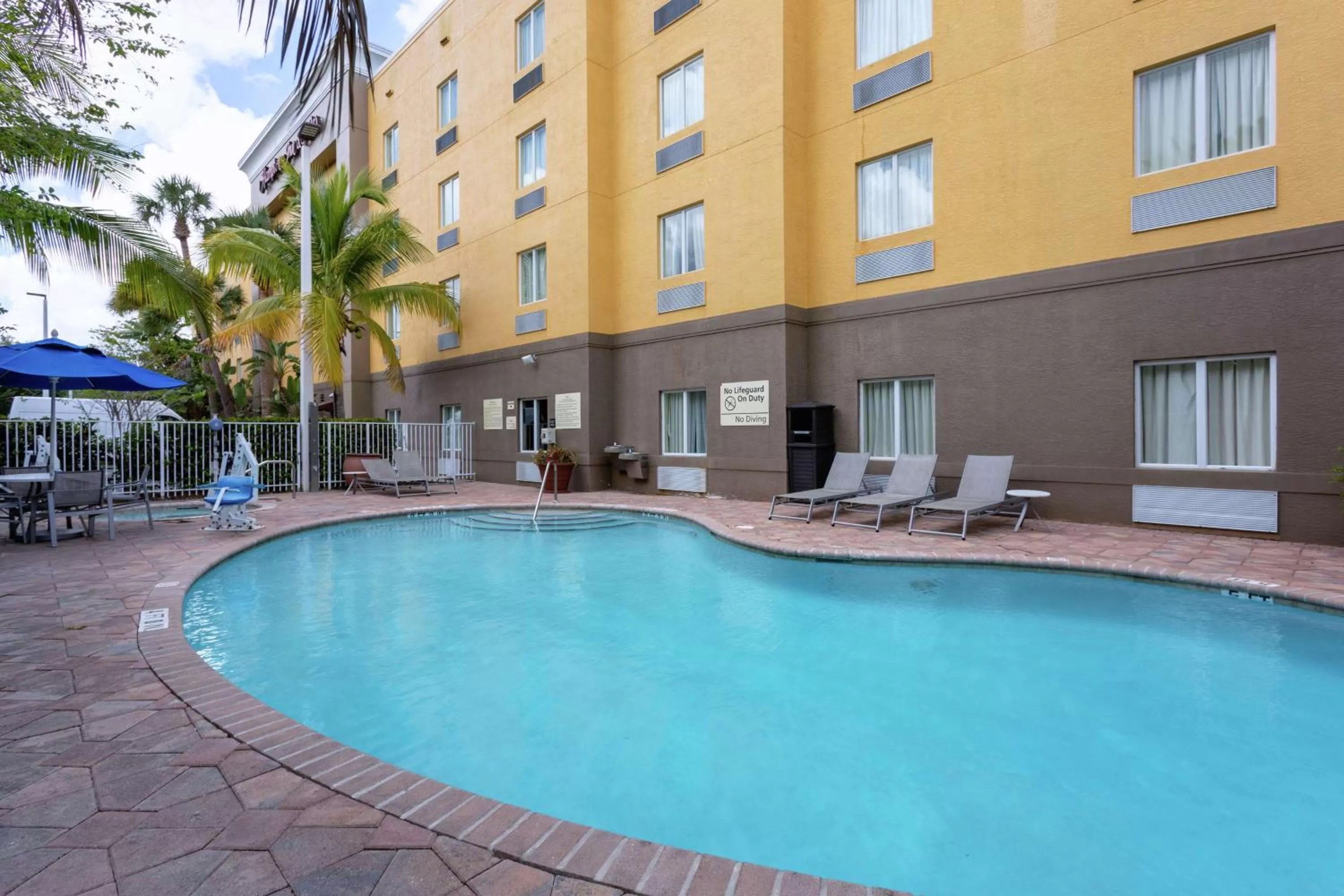 Pool view in Hampton Inn & Suites - Fort Pierce