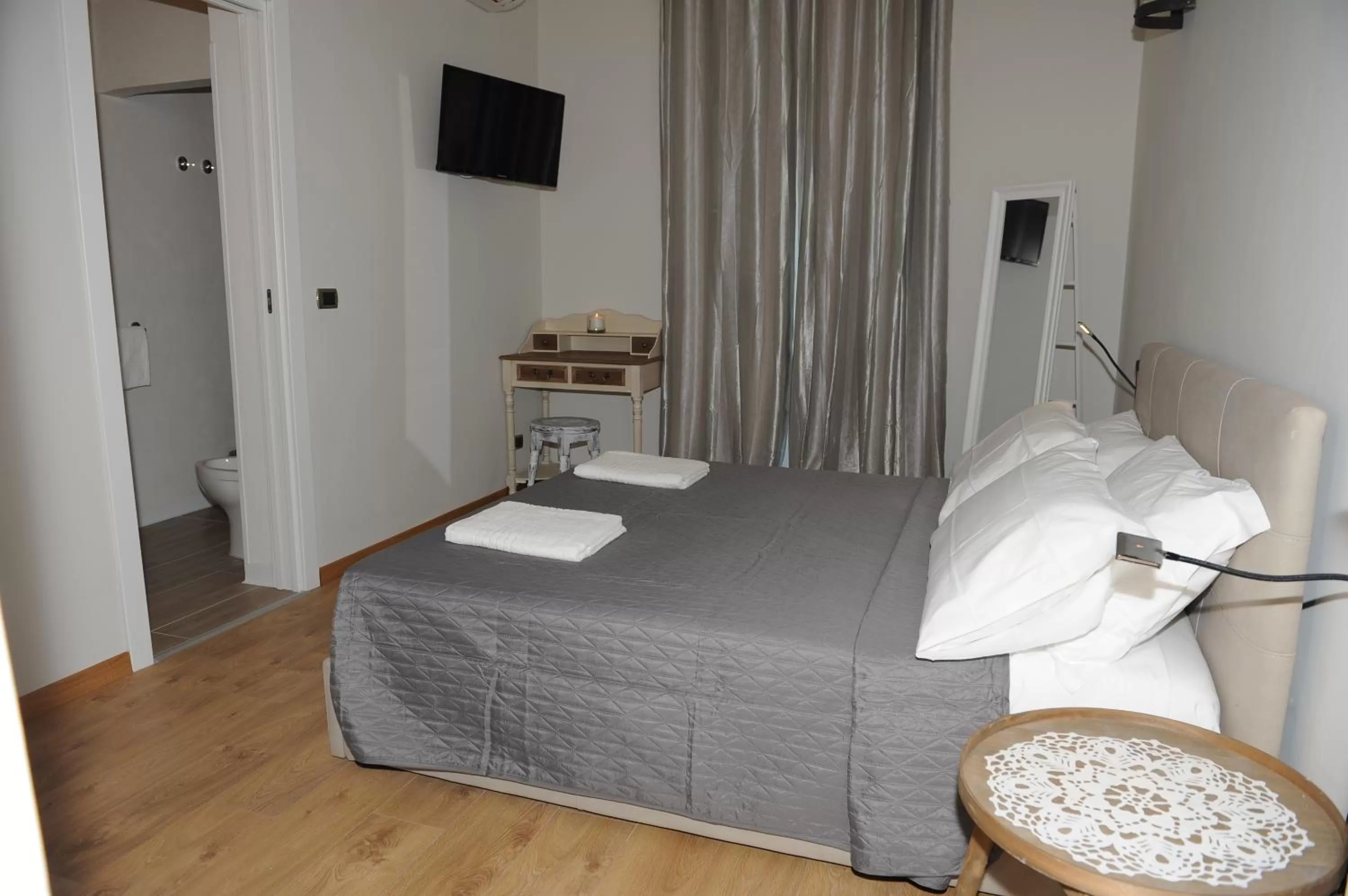 Bed in Torre Balzano B&B