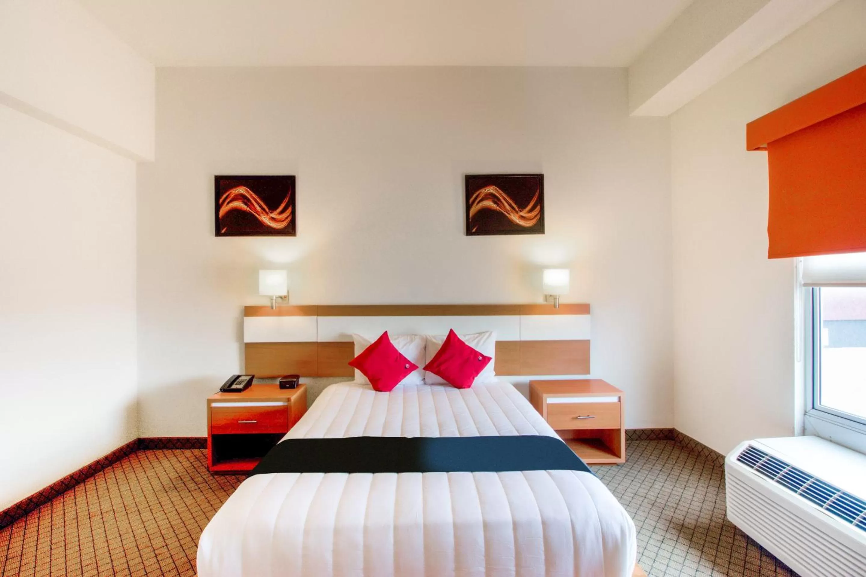 Bedroom, Bed in Capital O Hotel Herederos, Piedras Negras