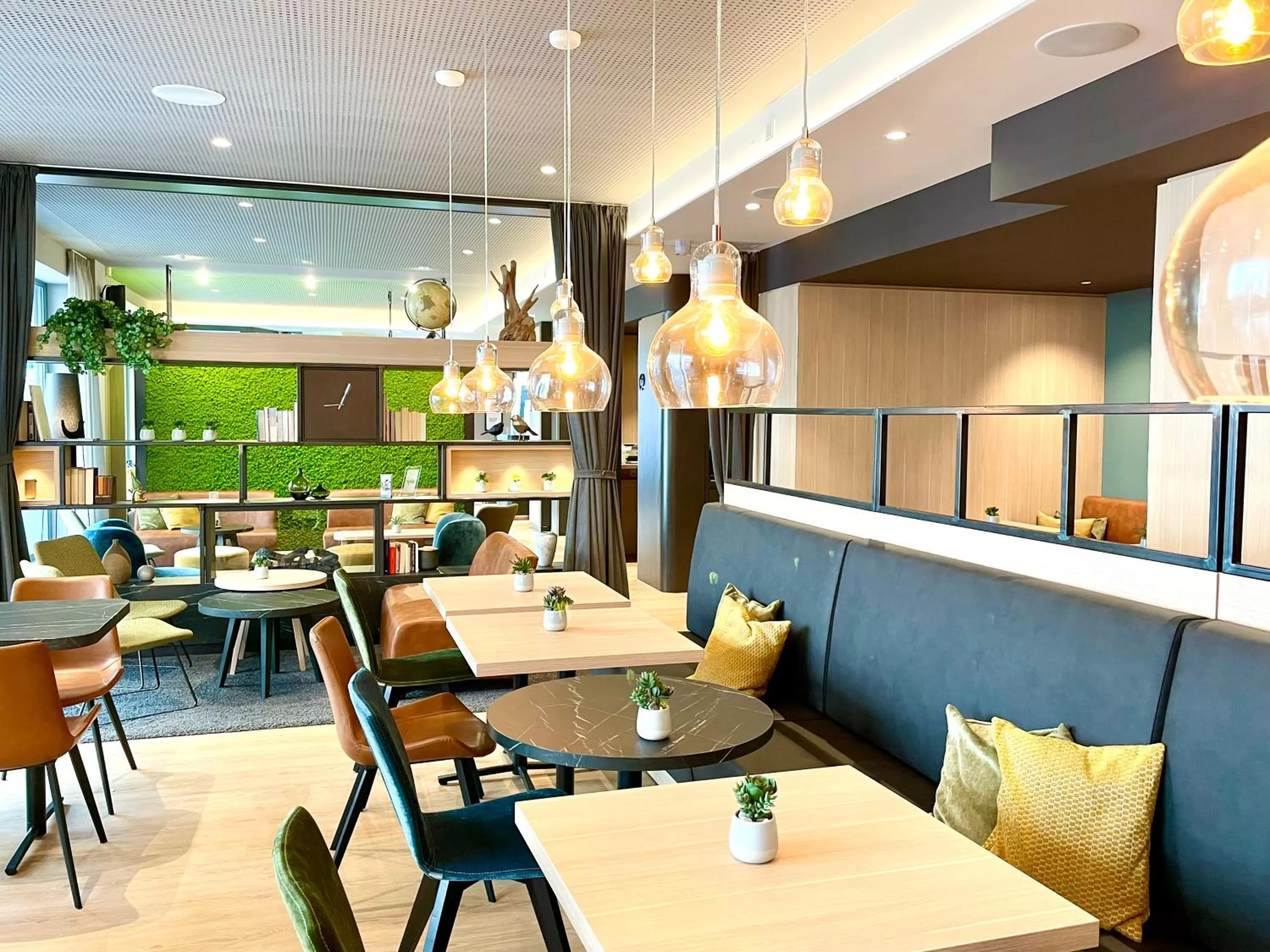 Breakfast in zeitwohnhaus SUITE-HOTEL & SERVICED APARTMENTS