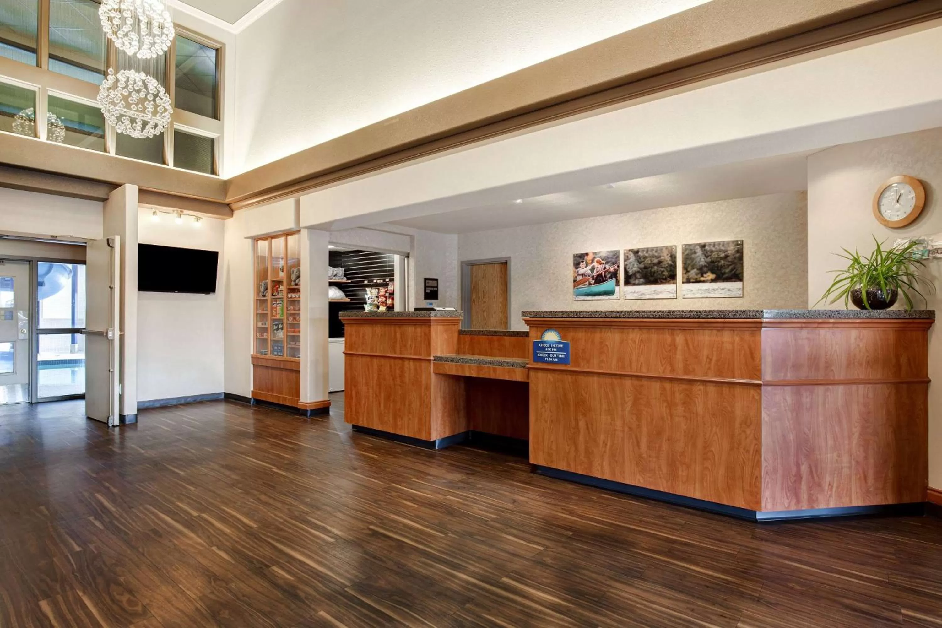 Lobby or reception in Days Inn by Wyndham Medicine Hat