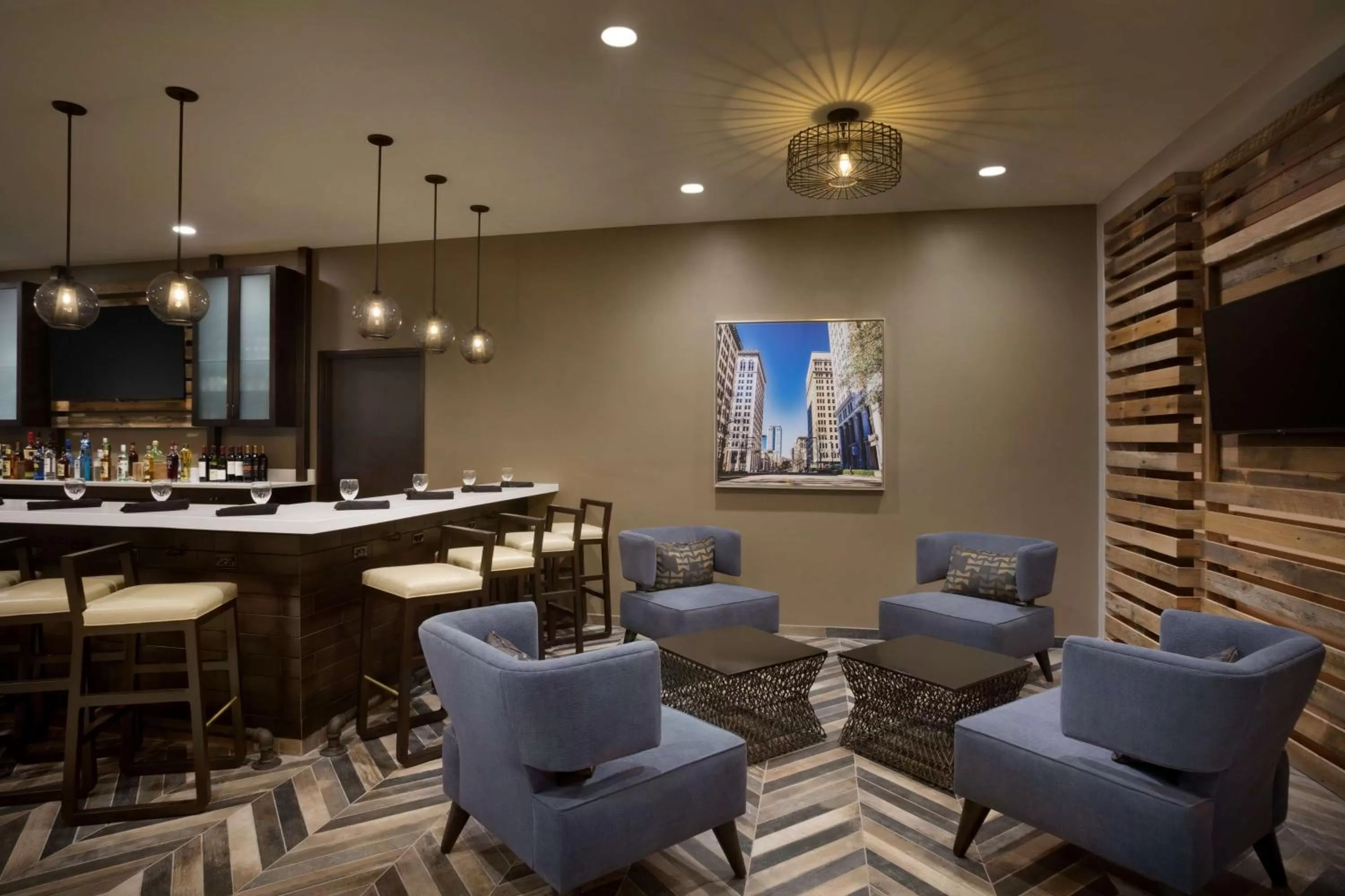 Lounge or bar in Hilton Garden Inn Downtown Birmingham