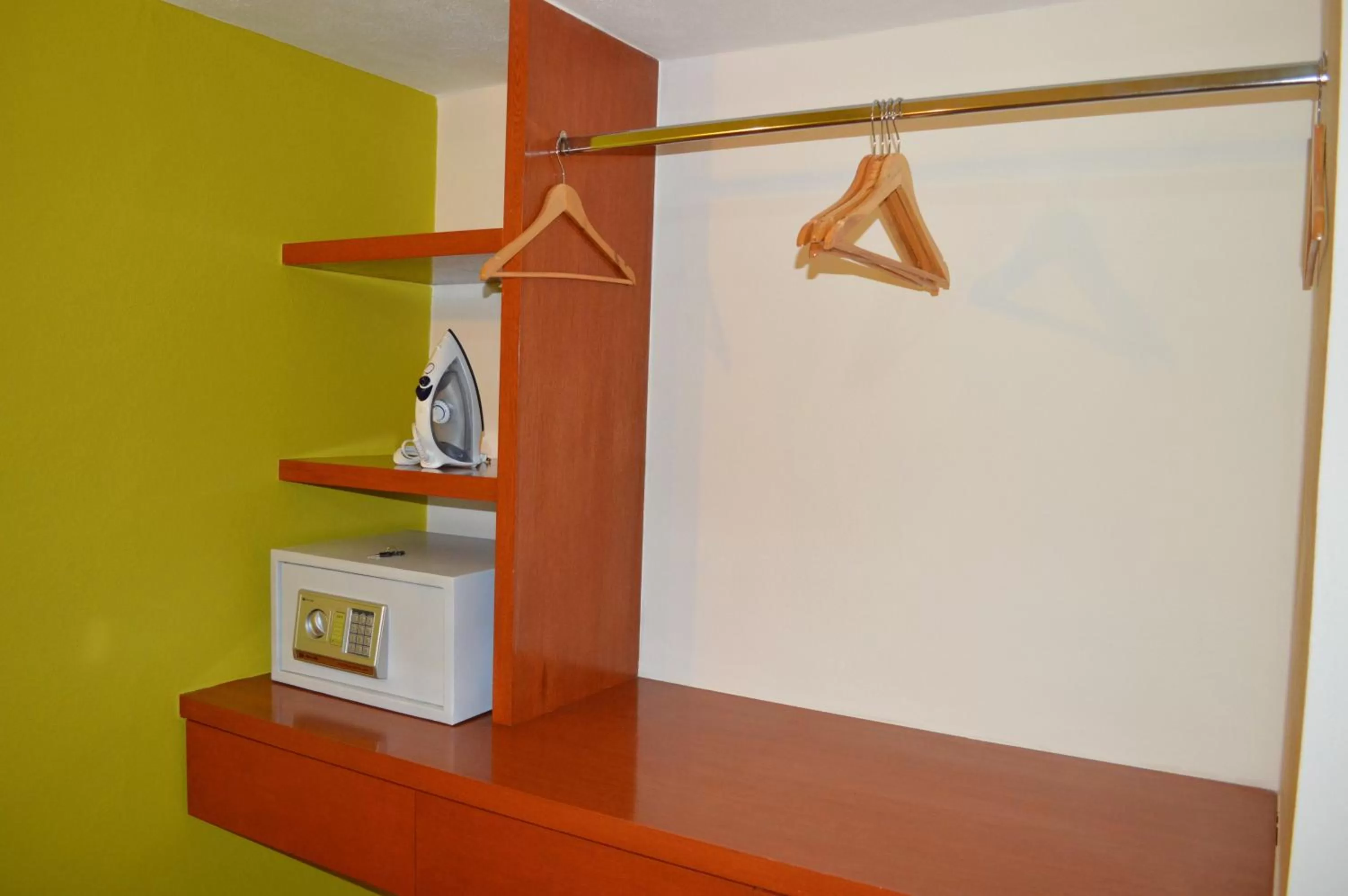 Standard Double Room with Two Double Beds in Concierge Plaza La Villa