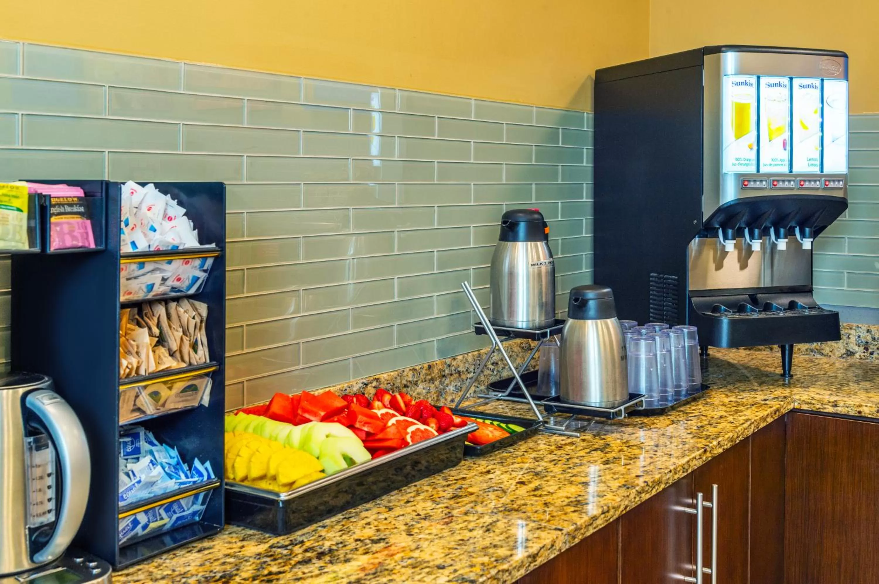 Breakfast in Comfort Inn & Suites