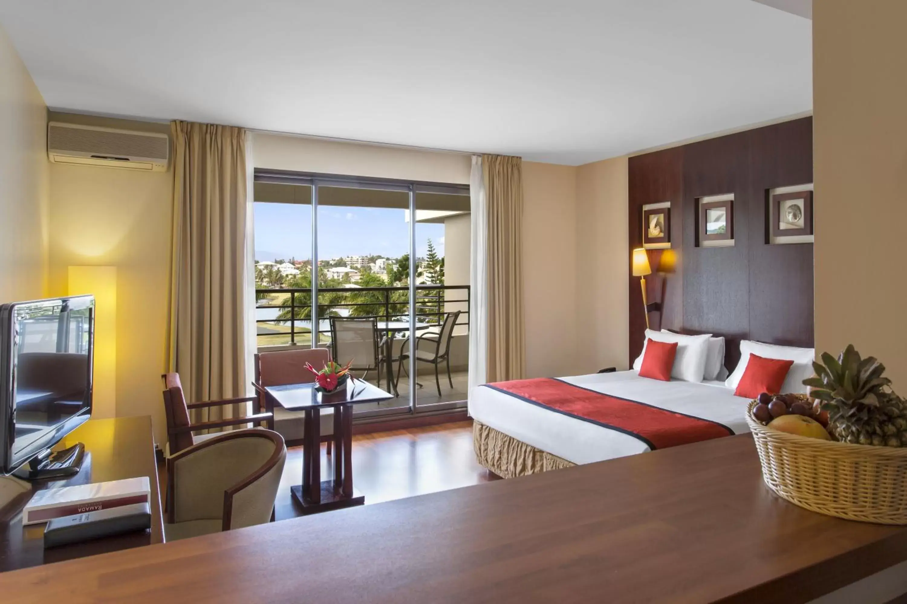 Studio in Ramada Hotel & Suites by Wyndham Noumea Studio in Ramada Hotel & Suites by Wyndham Noumea