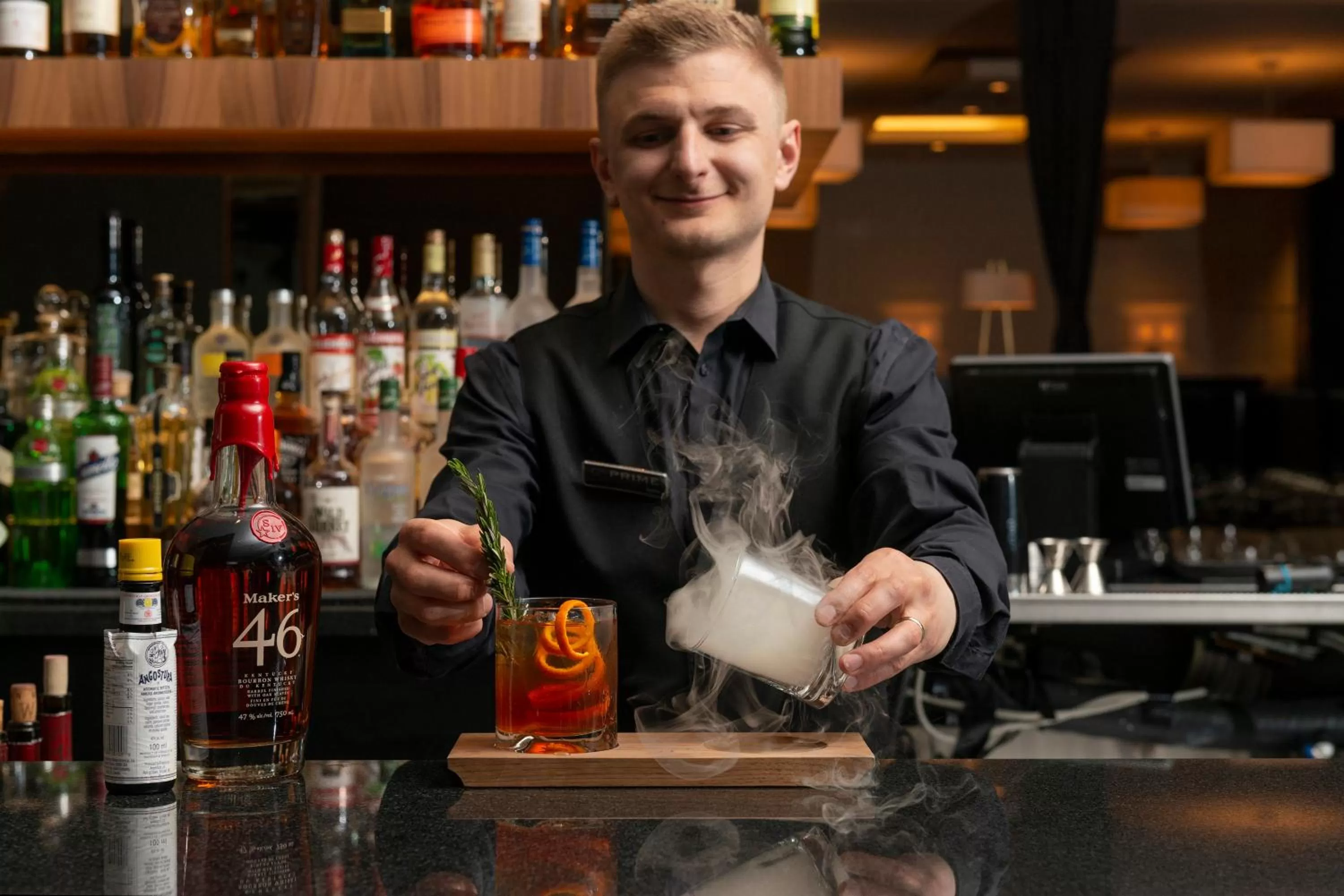 Restaurant/places to eat in Century Plaza Hotel