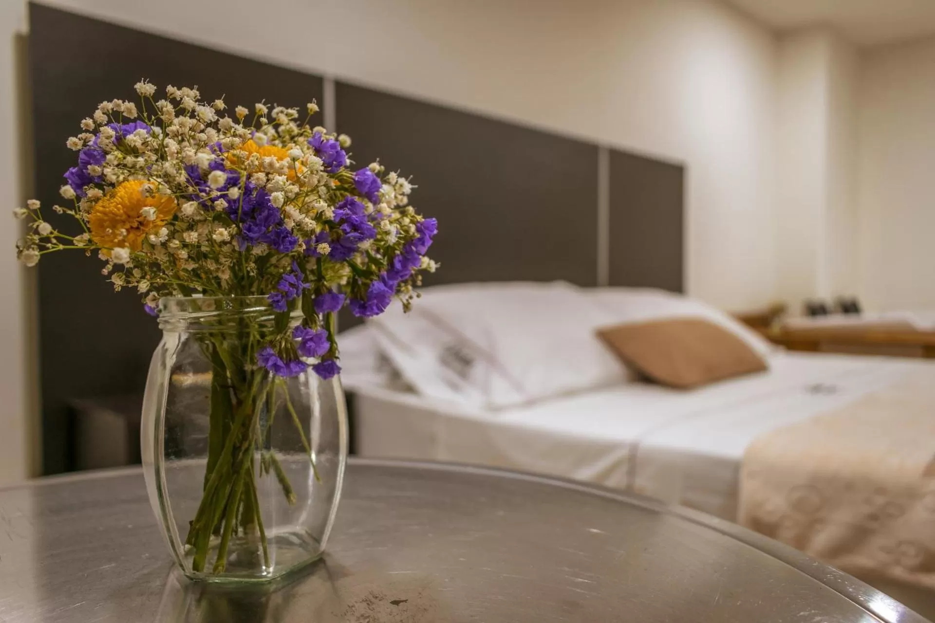 Bed in Hotel Saint John