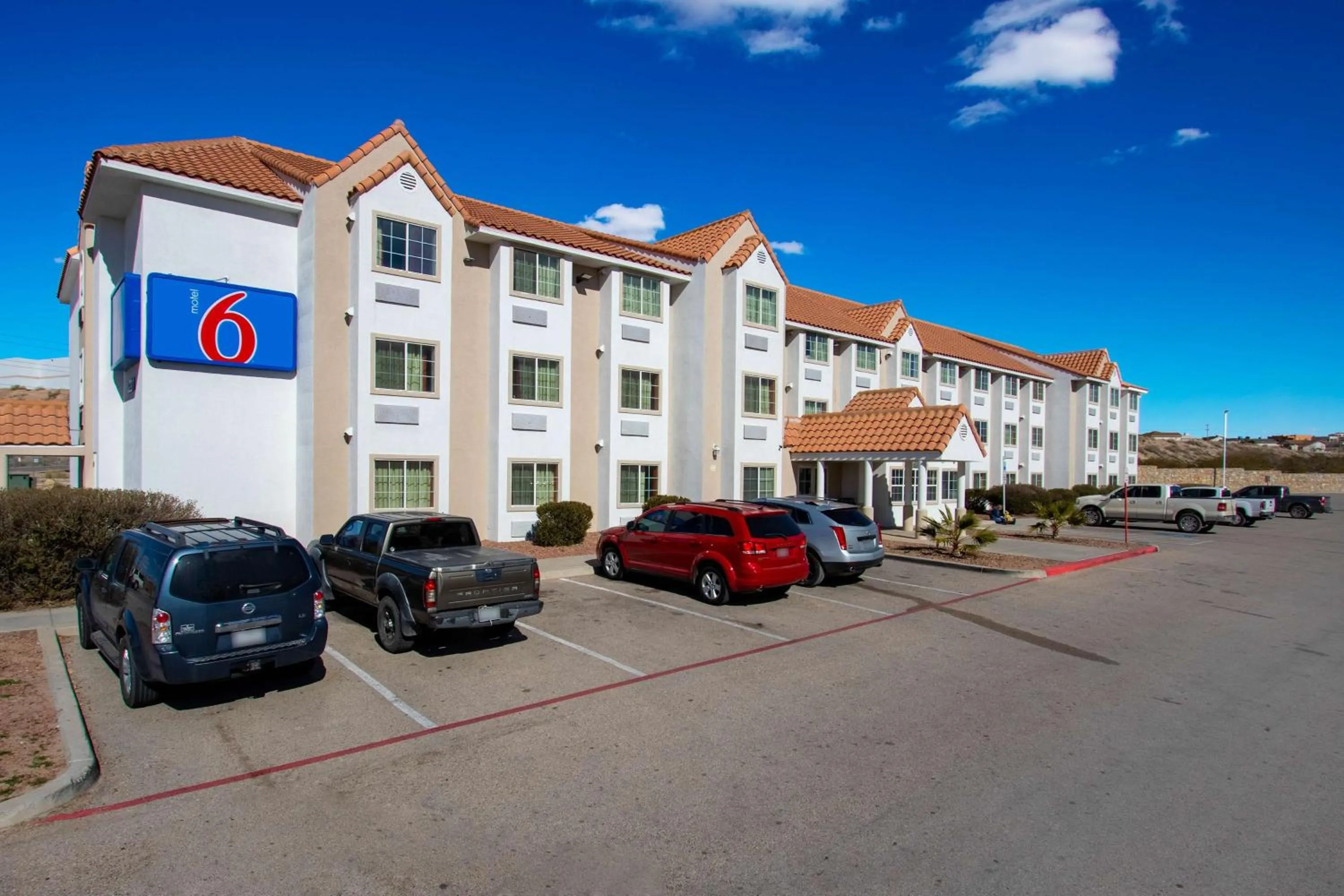 Property building in Motel 6-El Paso, TX - Southeast