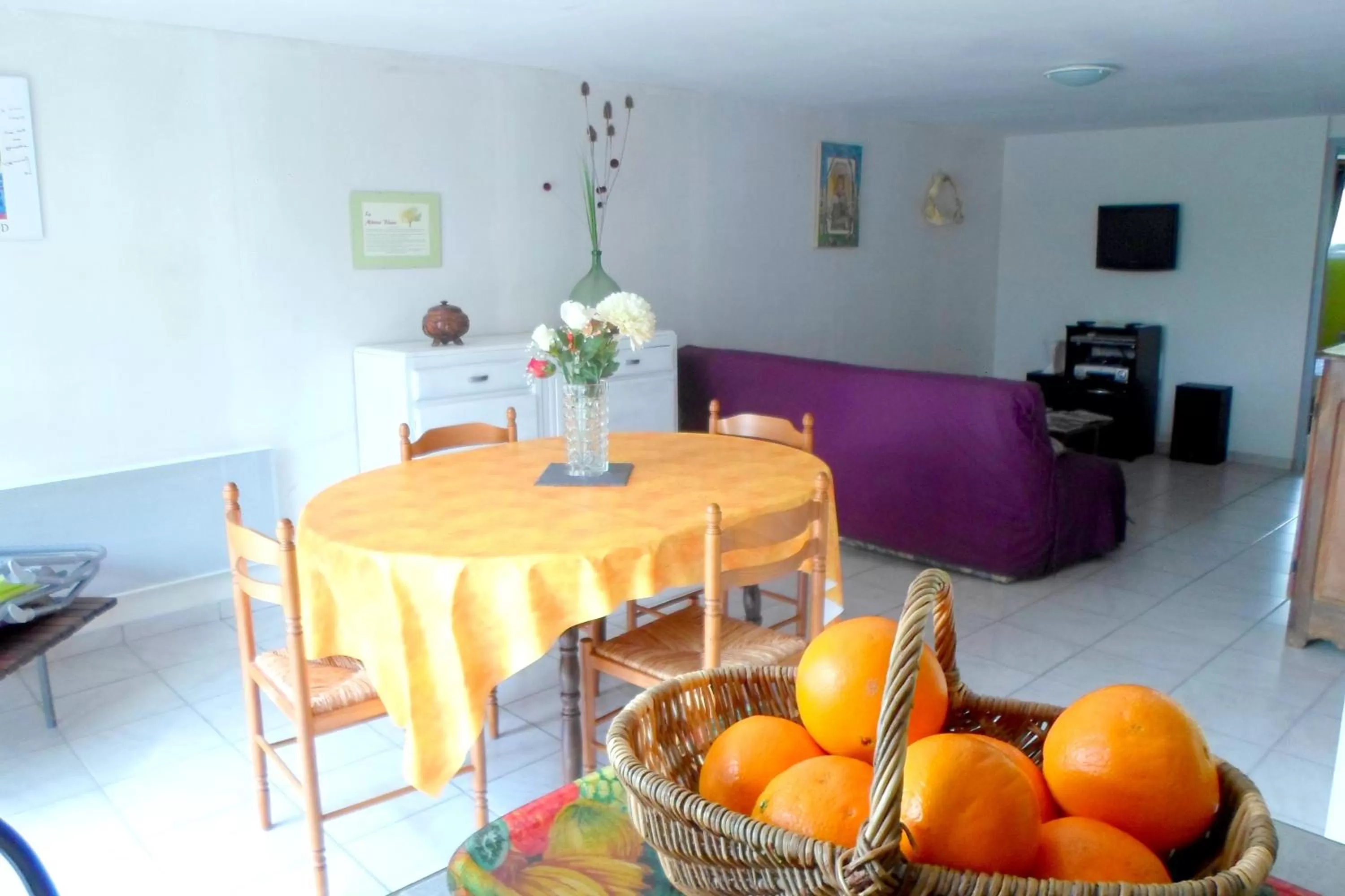 Lounge or bar in Chambres d'Hôtes Le Clos du Murier