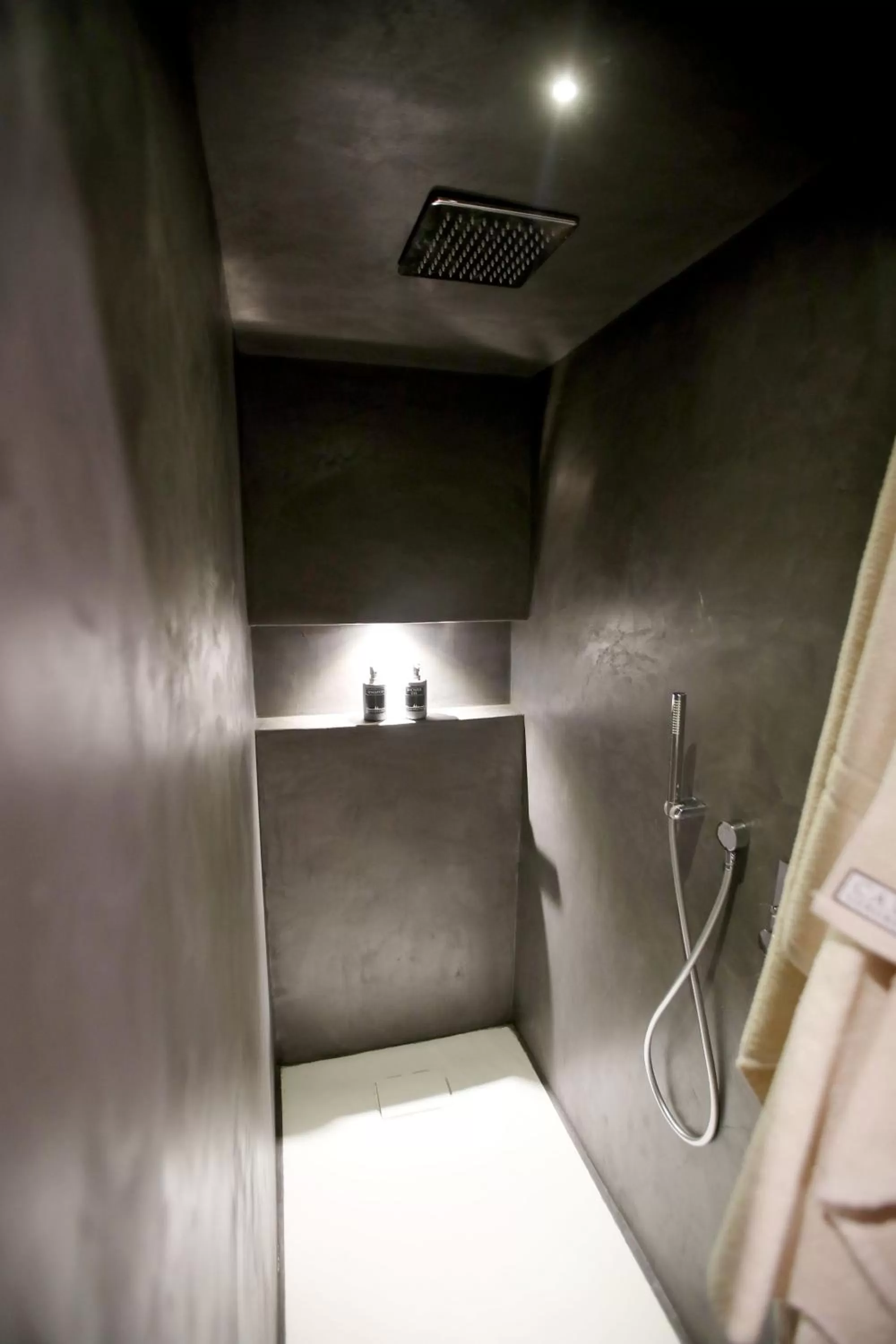 Bathroom in Casa Nostra Luxury Suites & Spa