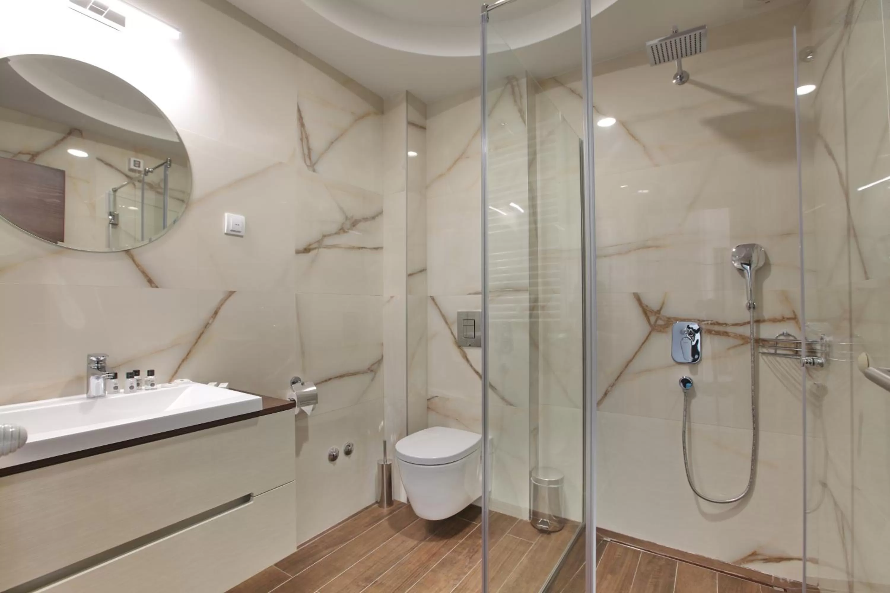 Shower, Bathroom in Royal Residence