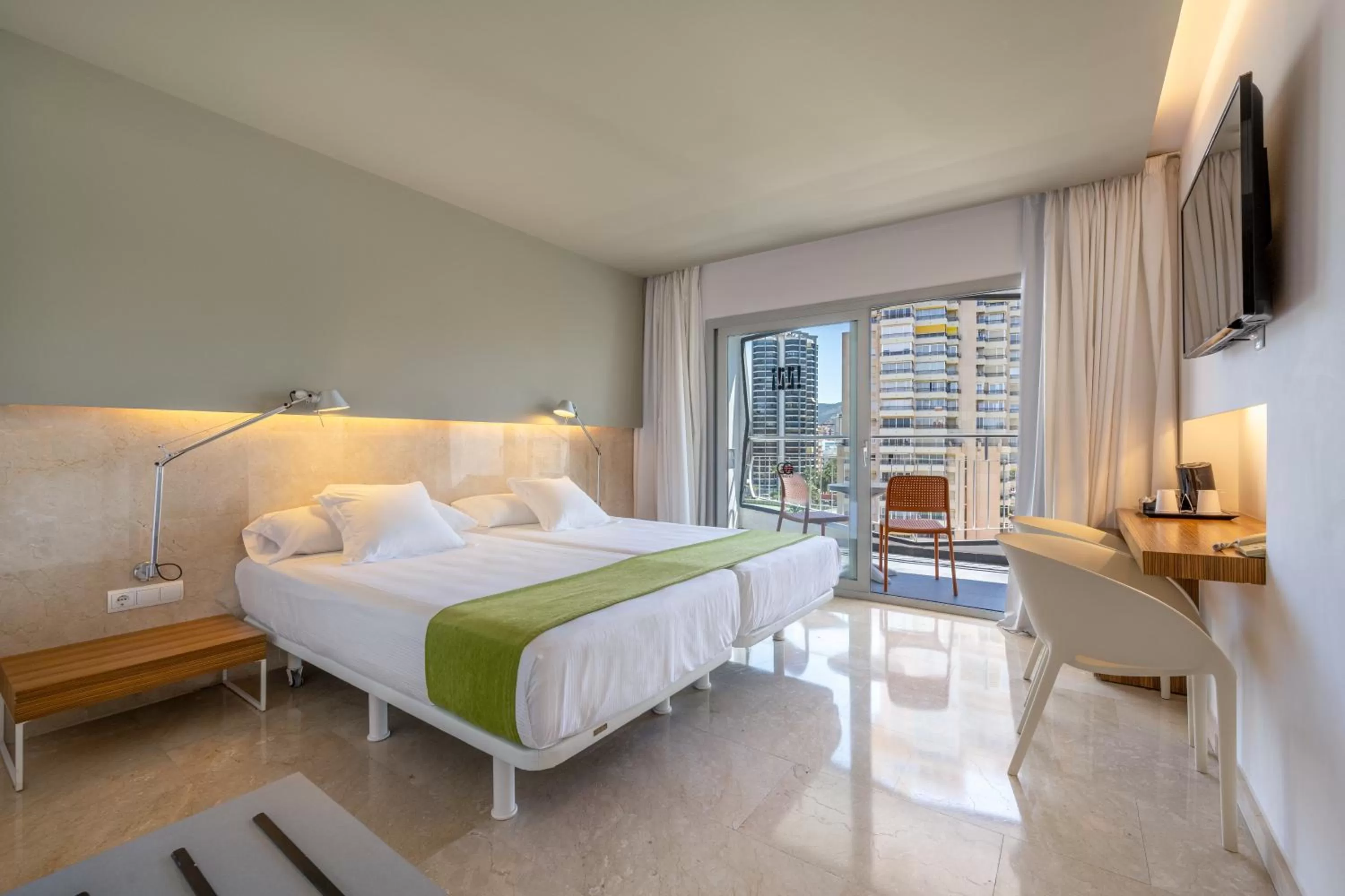 Photo of the whole room, Bed in Climia Belroy 4 Sup