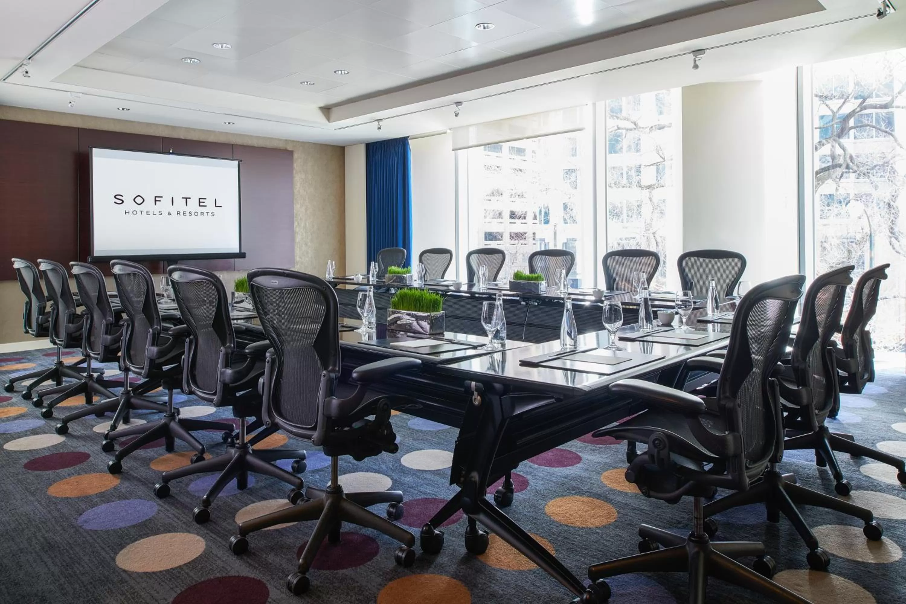 Meeting/conference room in Sofitel Chicago Magnificent Mile