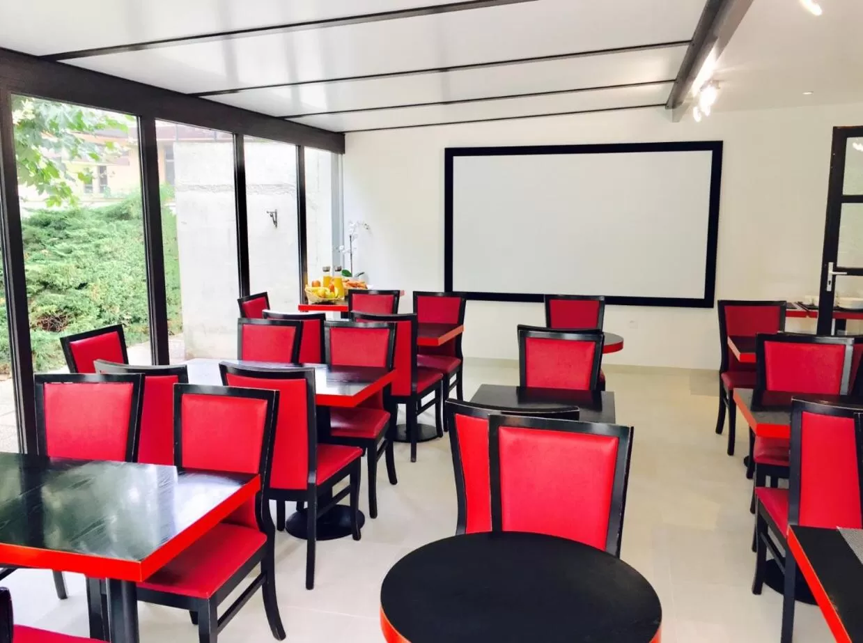 Hotel Pavillon des Gatines