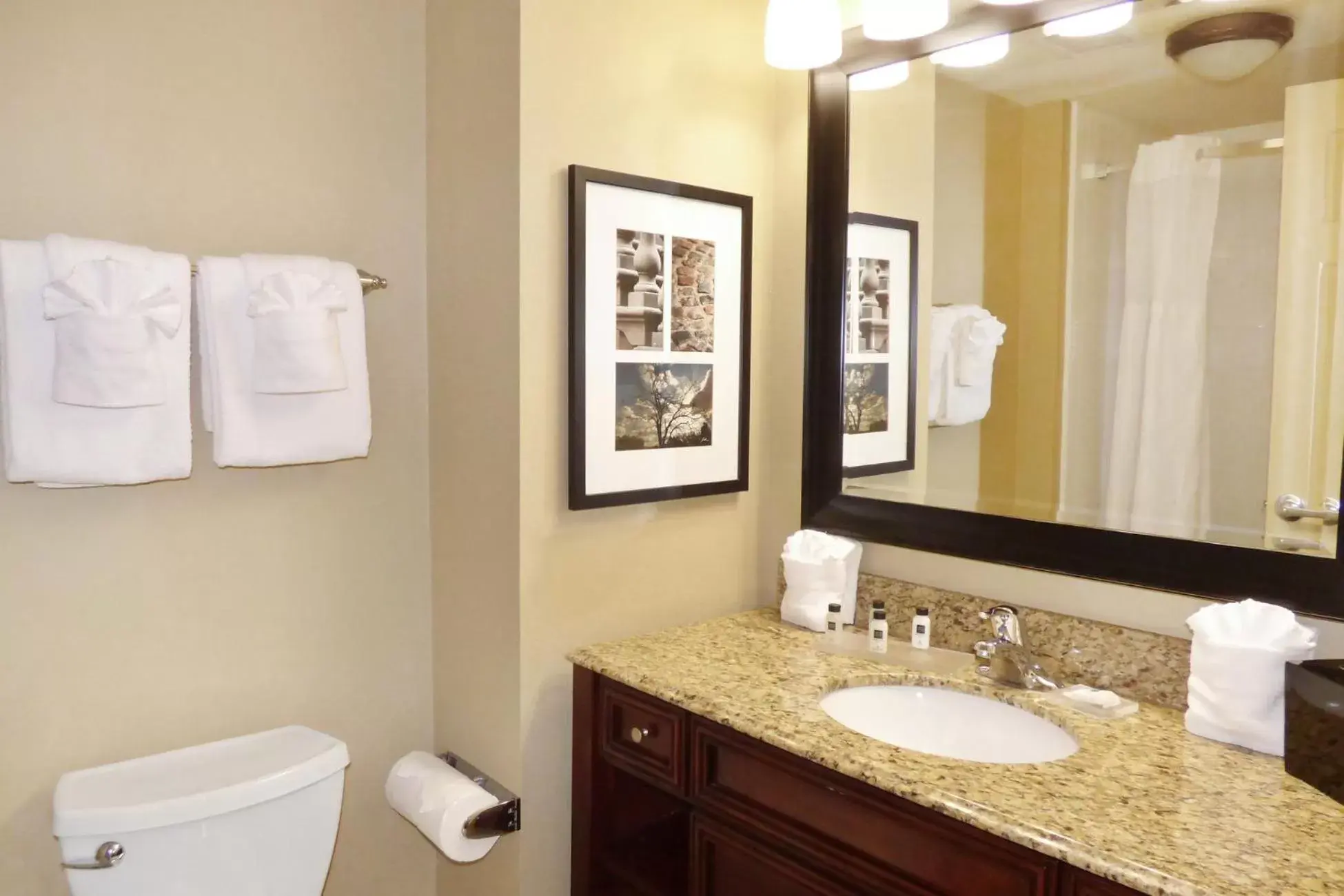 Extended Stay King Suite - Non-Smoking in Country Inn & Suites by Radisson, Port Orange-Daytona, FL Extended Stay King Suite - Non-Smoking in Country Inn & Suites by Radisson, Port Orange-Daytona, FL