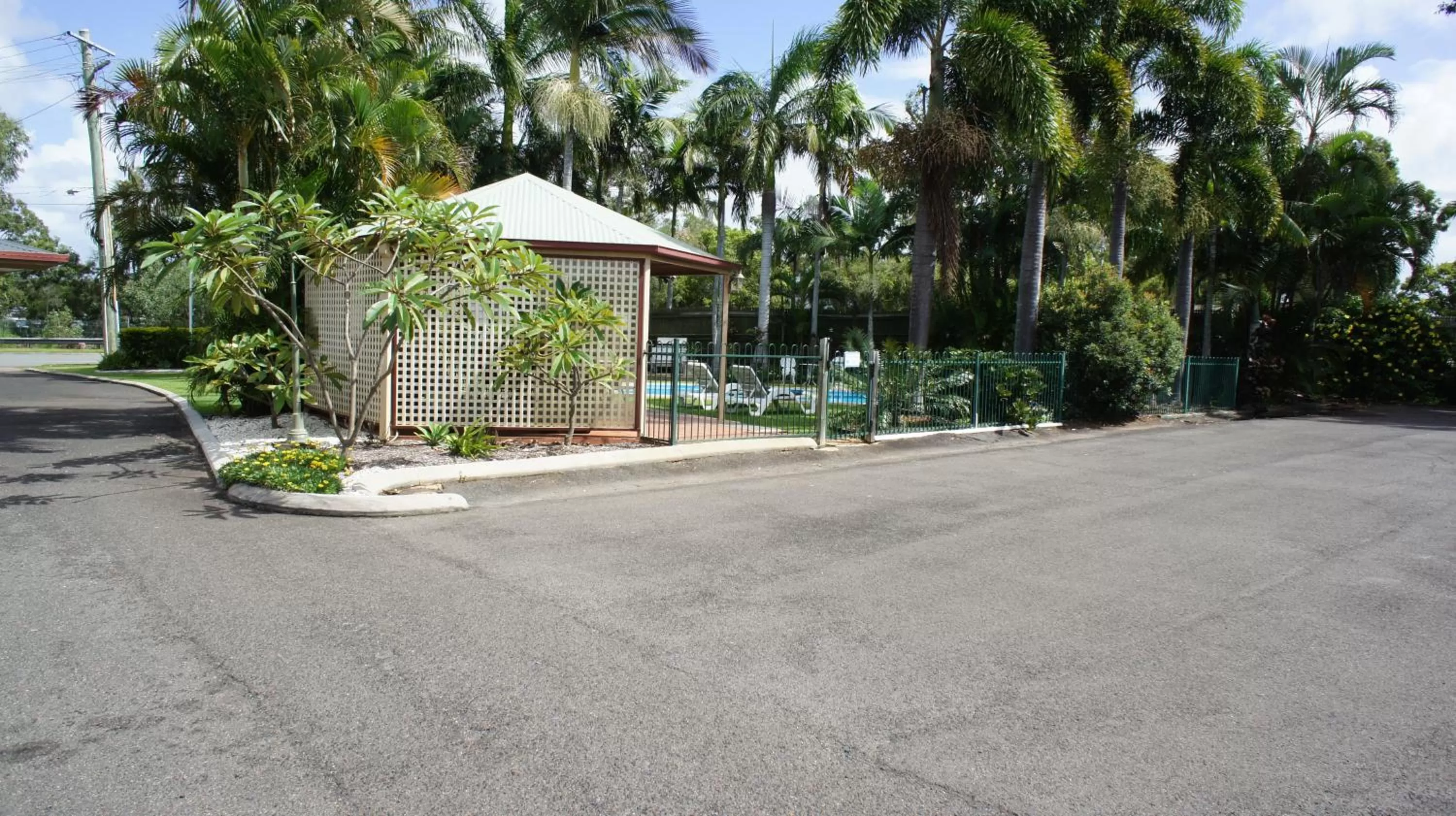 Property building in Cleveland Motor Inn