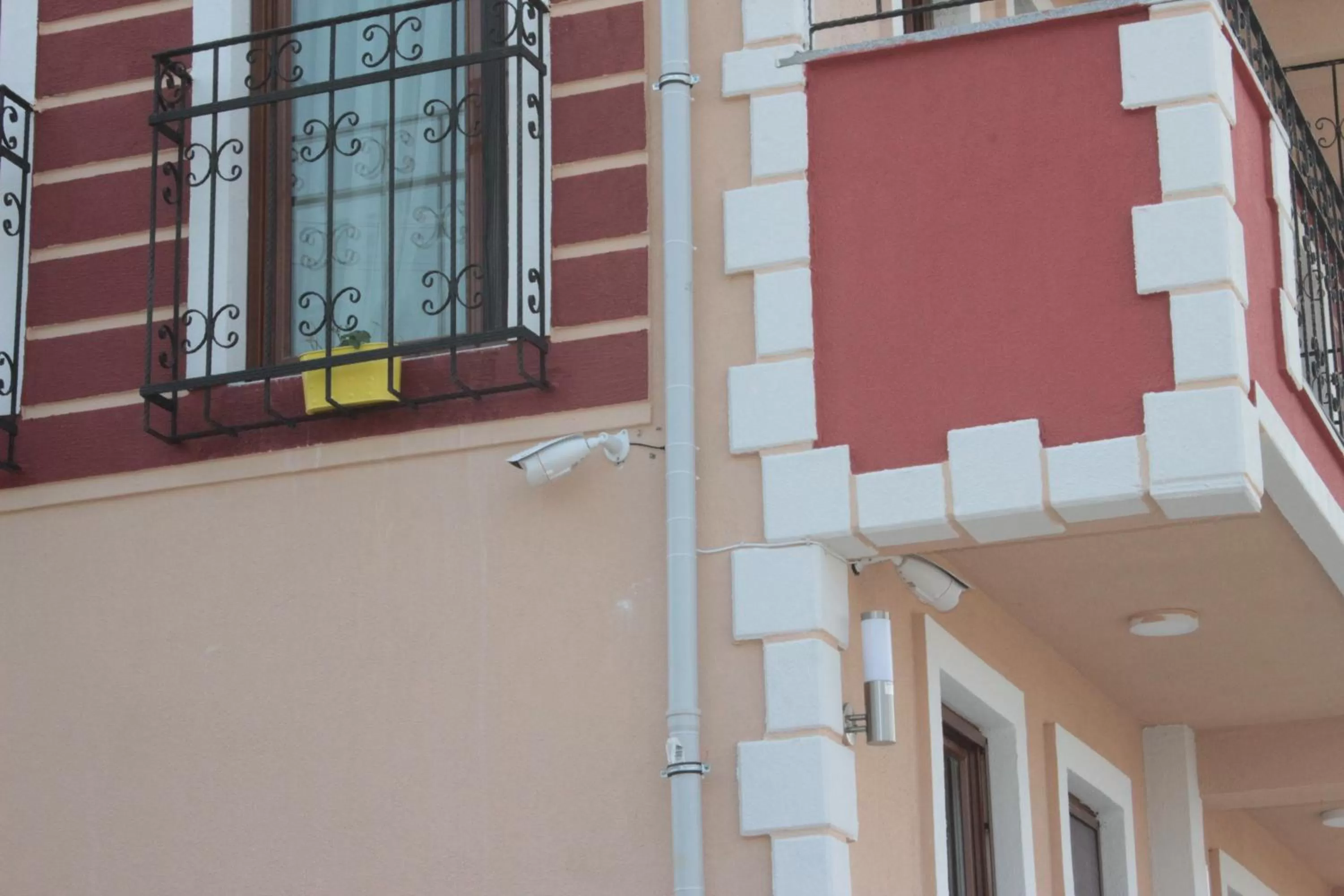 Facade/entrance in Ede Apart Otel