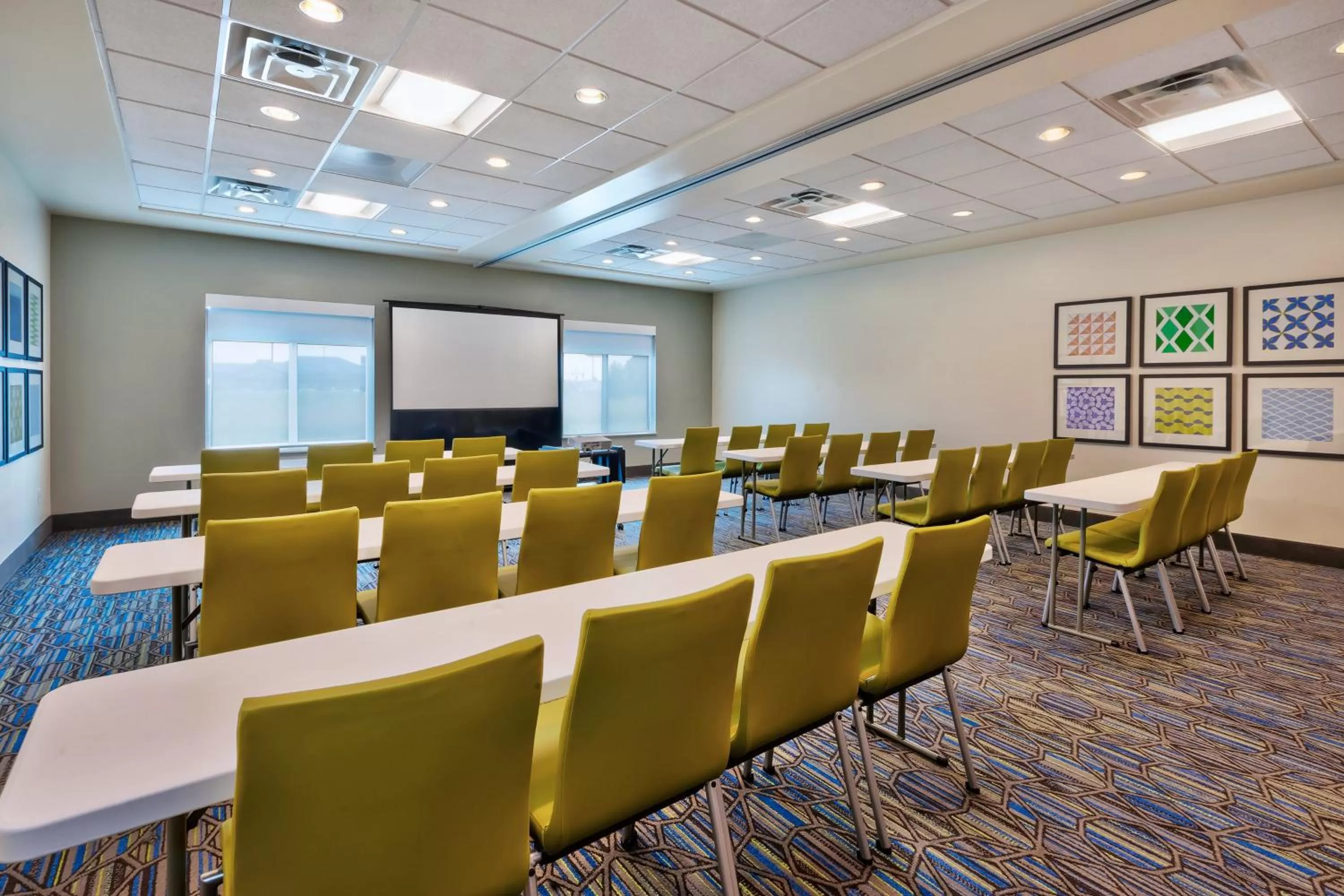 Meeting/conference room in Holiday Inn Express & Suites - Effingham by IHG