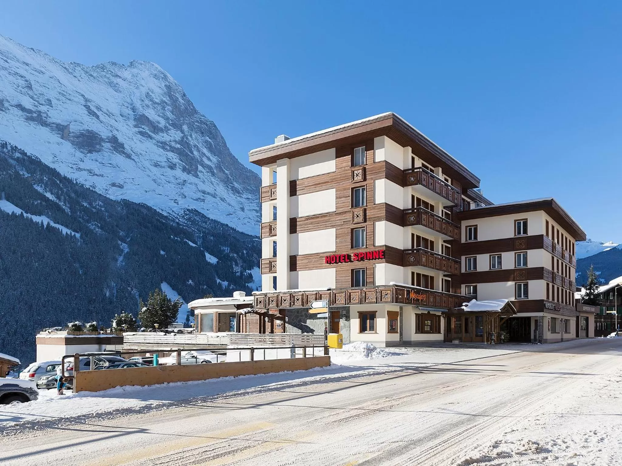Facade/entrance in Hotel Spinne Grindelwald