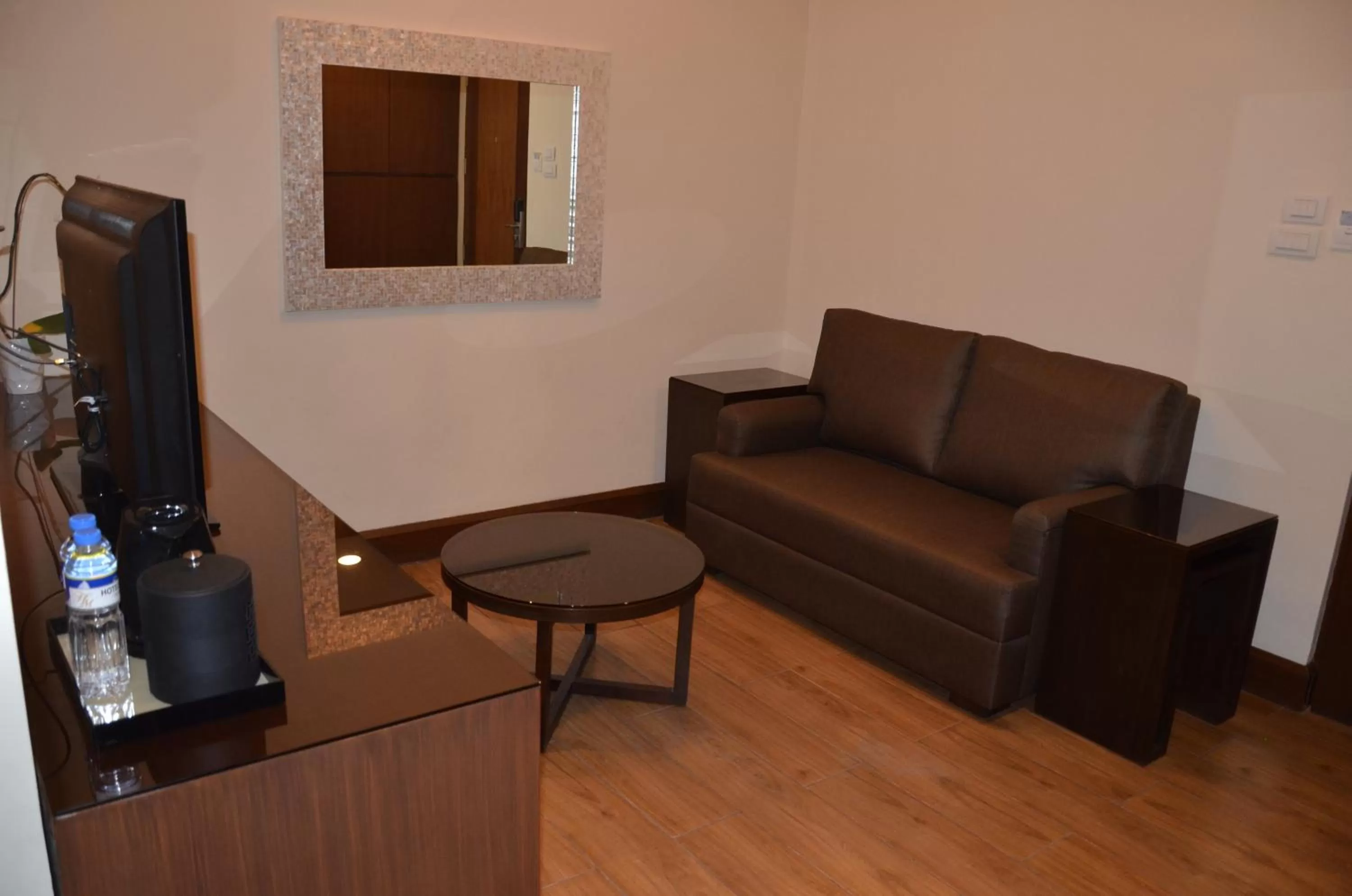 Bedroom in Hotel Monticello Tagaytay