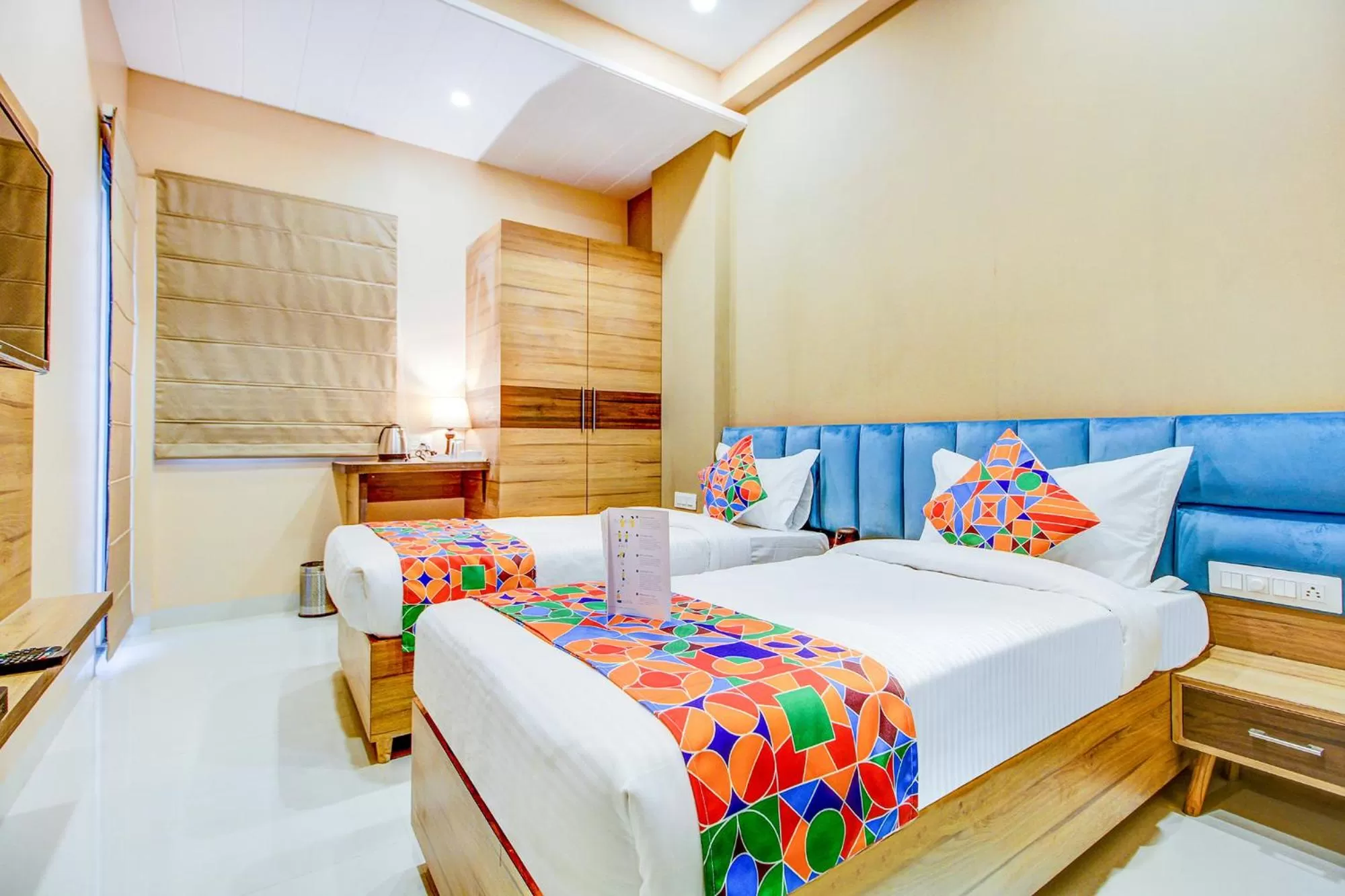 Bedroom, Bed in FabHotel 7th Crossing Malviya Nagar
