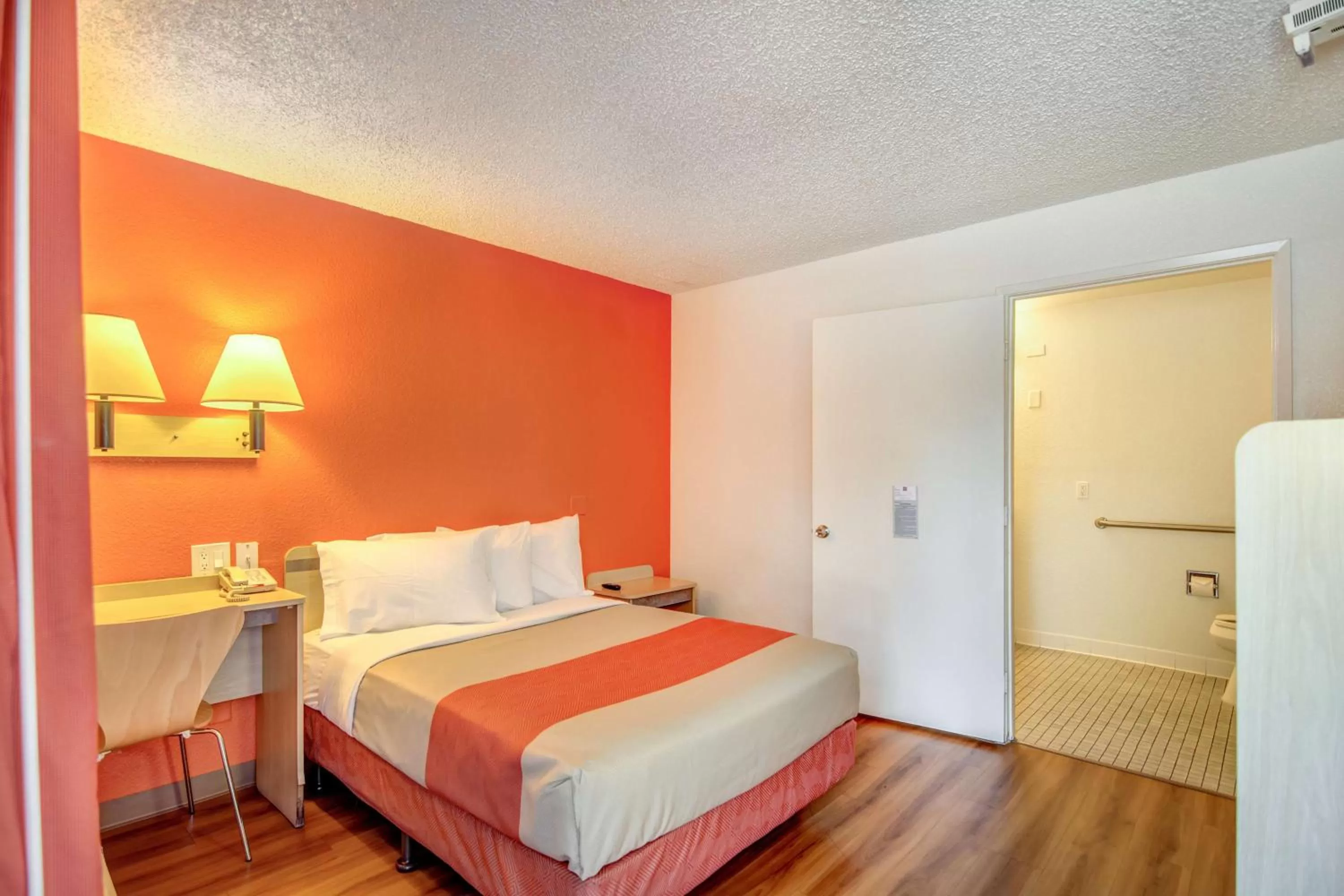 Bedroom, Bed in Motel 6-Stockton, CA - North