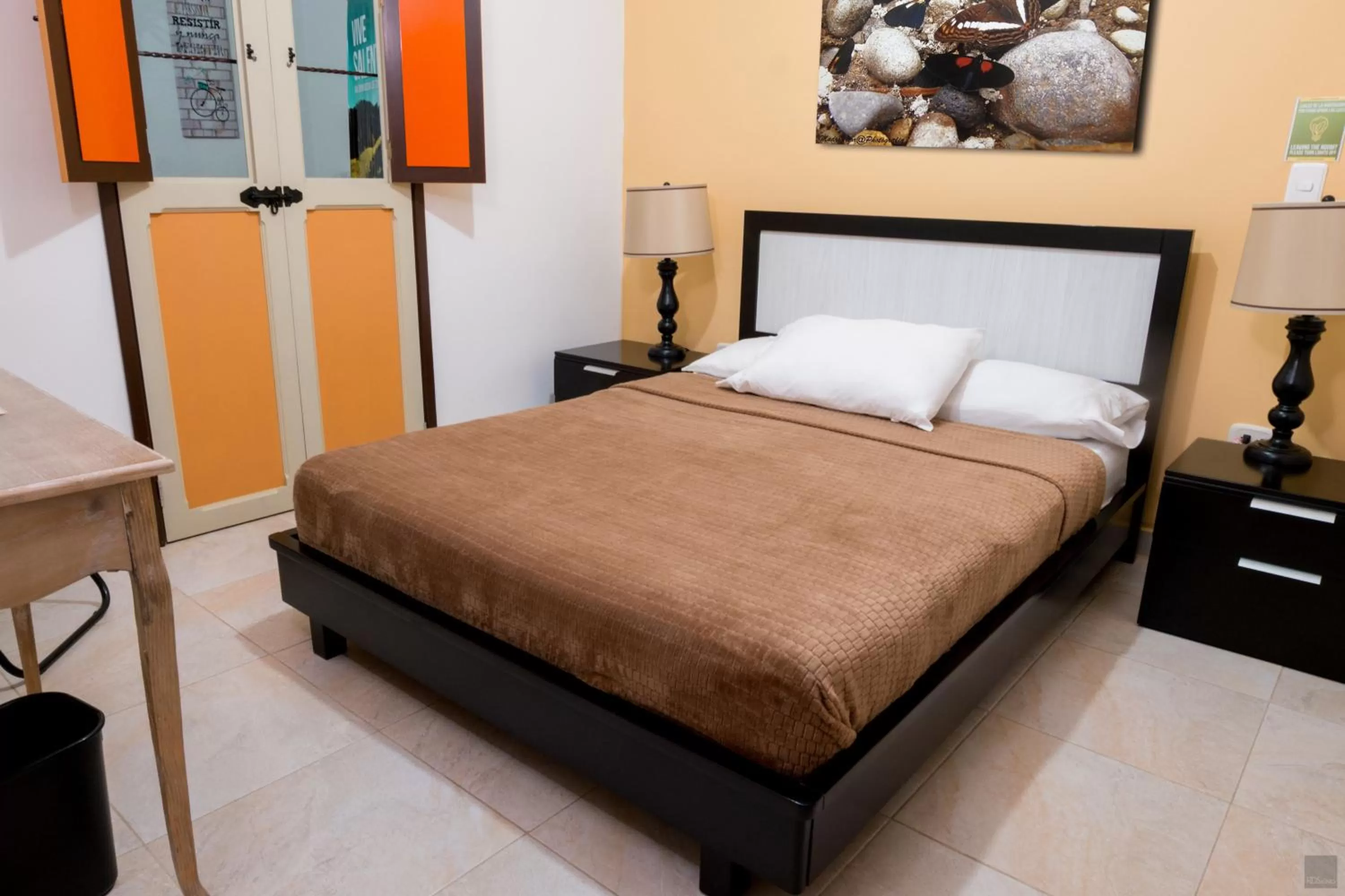 Photo of the whole room, Bed in Casa Borbon