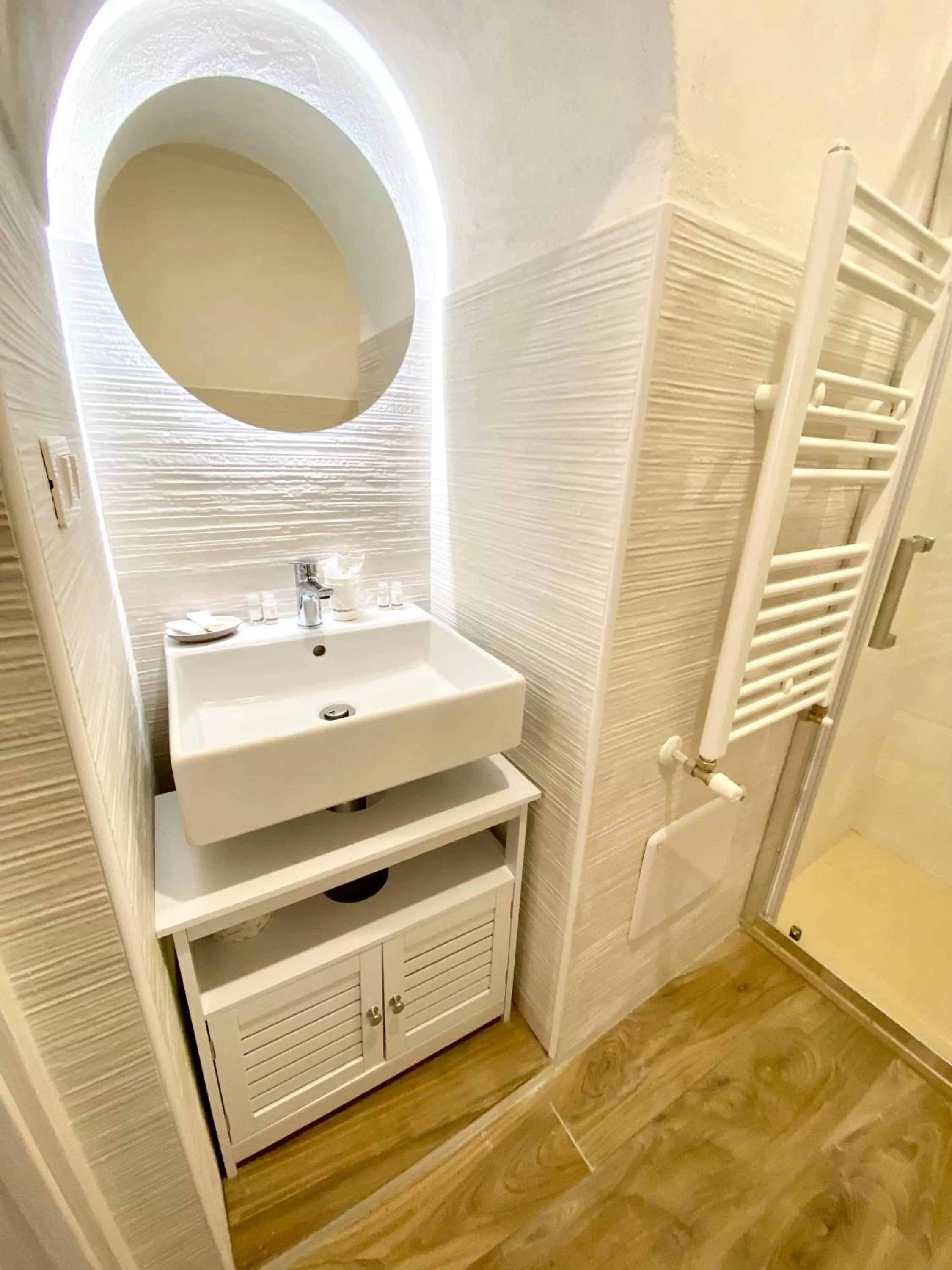 Shower in Stella Marina Luxury