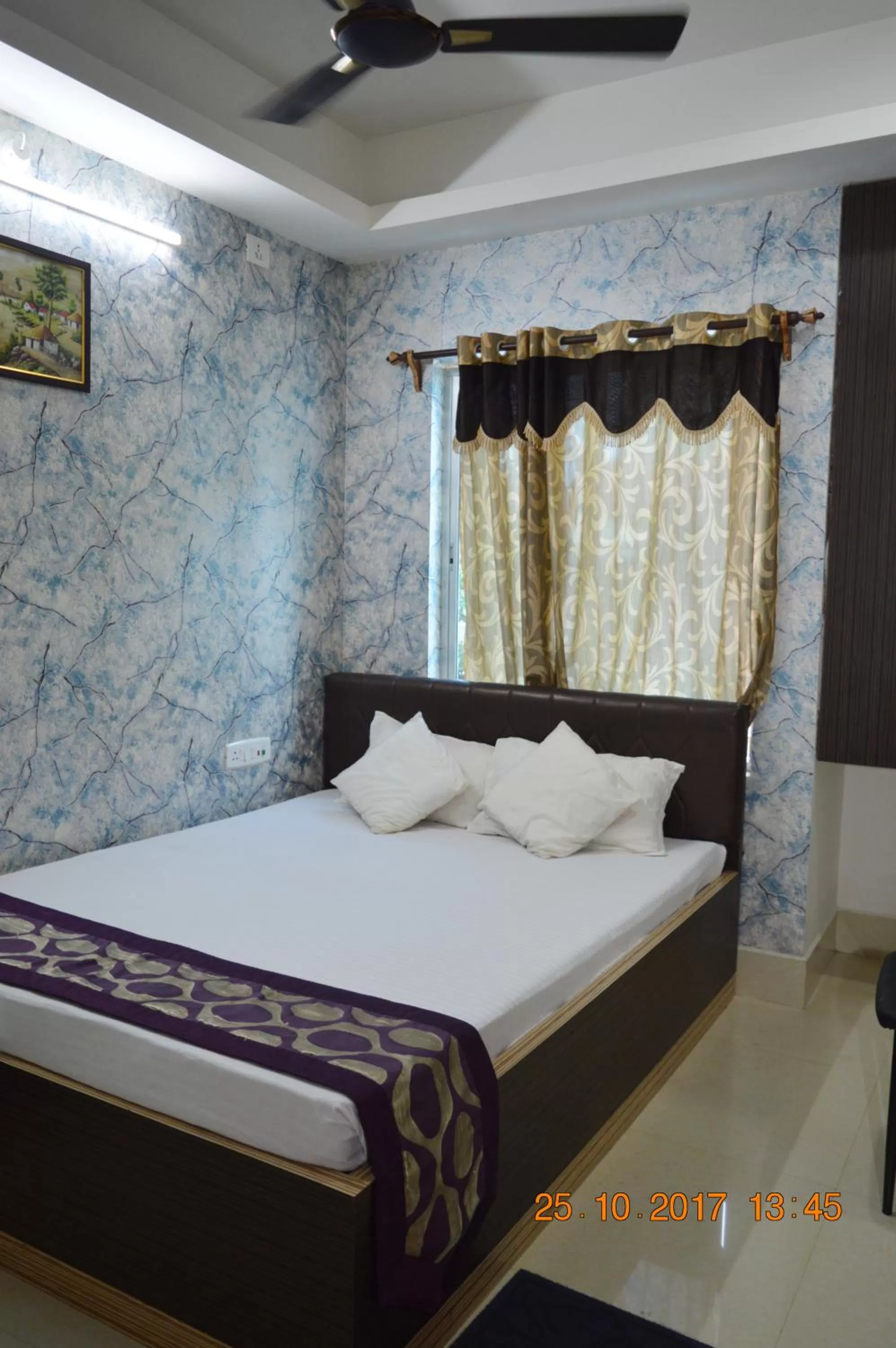 Bed in Hotel Biswanath