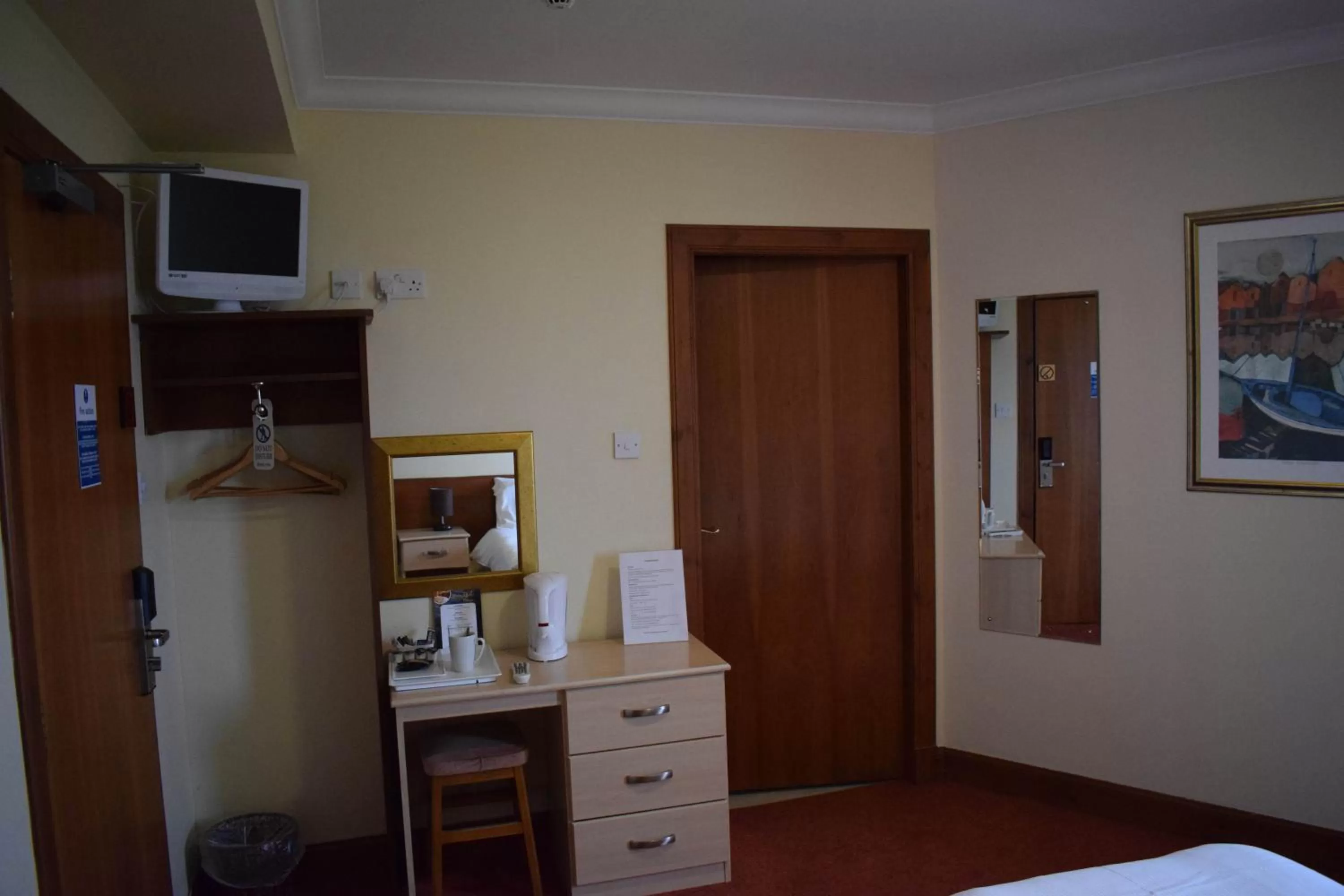 TV and multimedia, Bed in GOLF View Hotel & Macintosh Restaurant