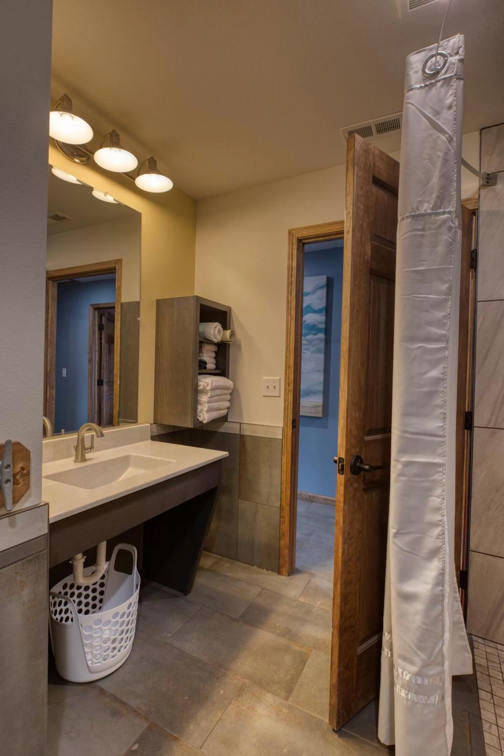 Lewis & Clark Resort