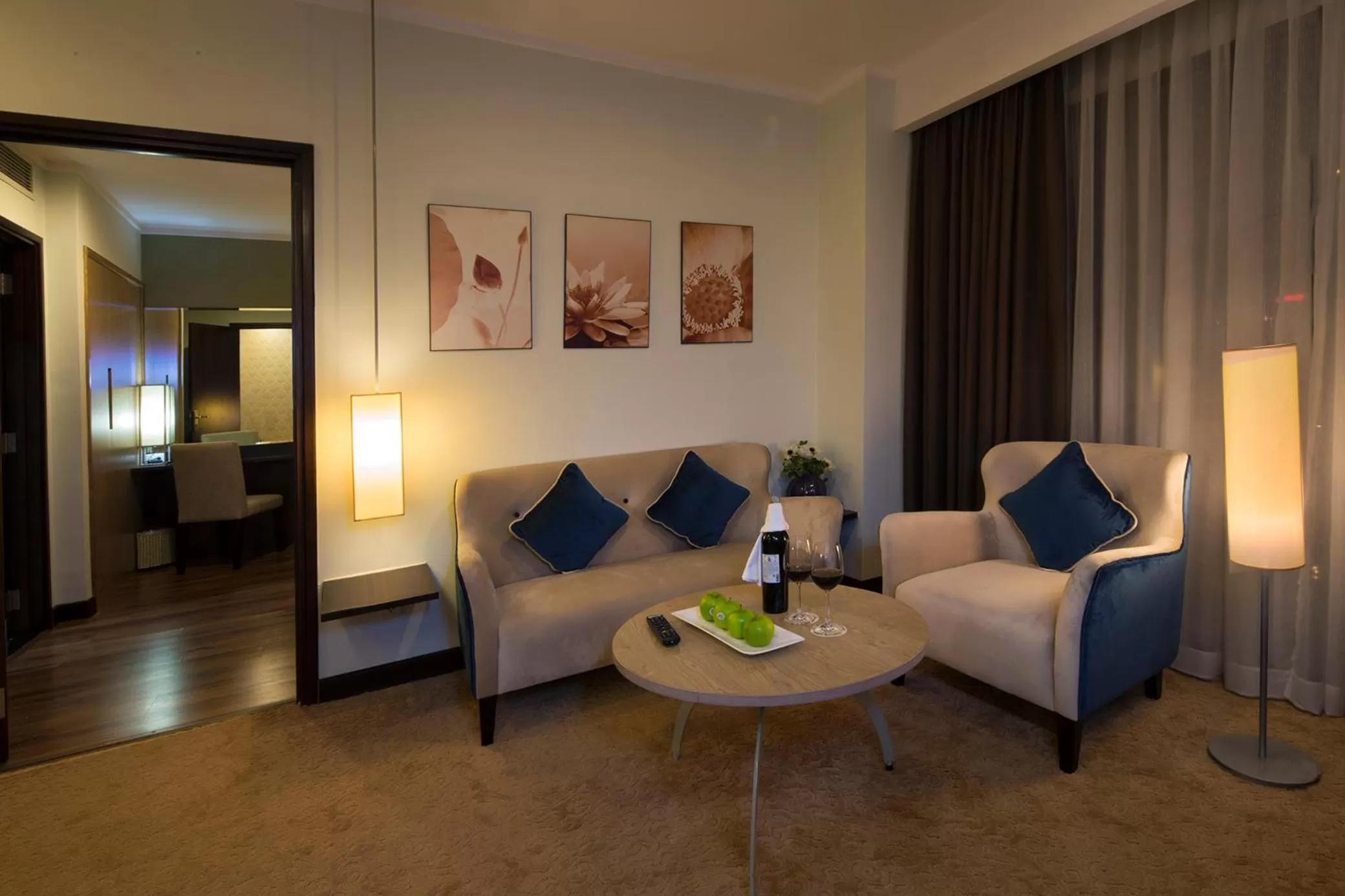 Living room in Vien Dong Hotel - Near Bui Vien Walking Street