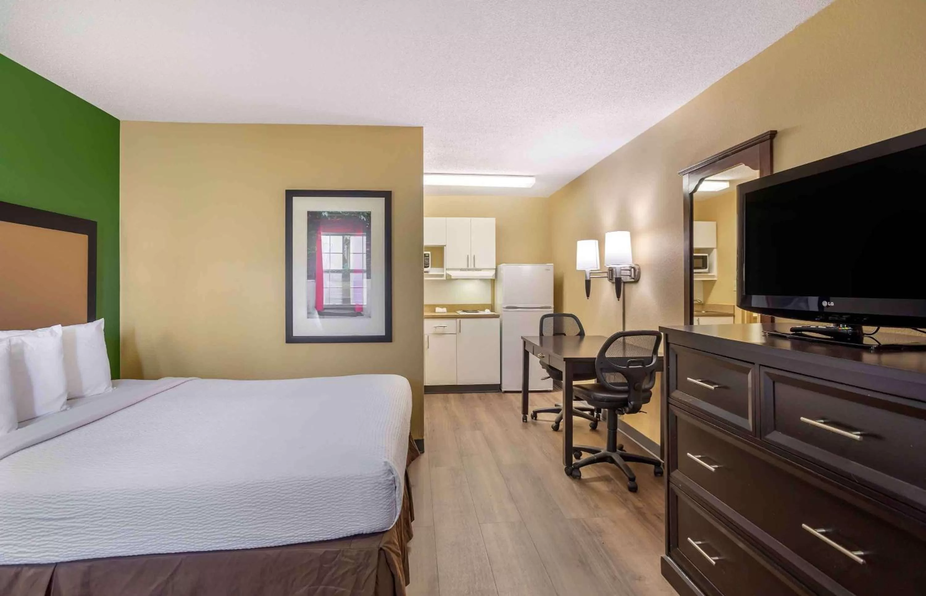 Bedroom, Bed in Extended Stay America Suites - Nashville - Brentwood - South