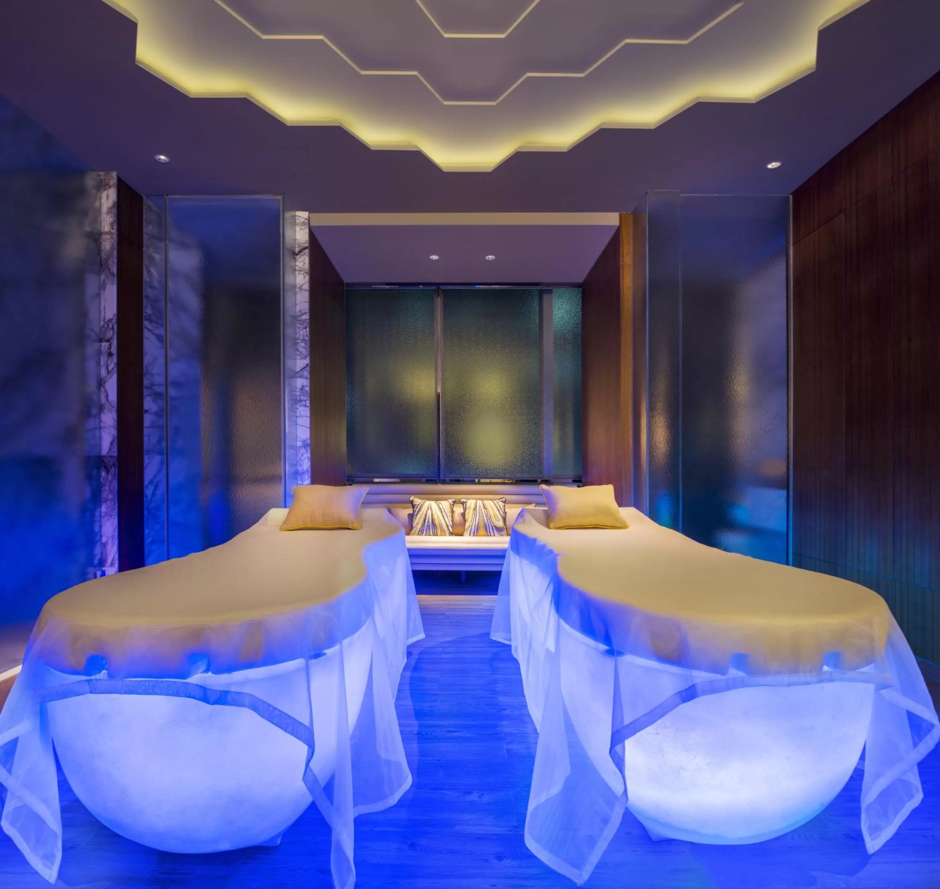 Spa and wellness centre/facilities, Bed in Sofitel Beijing Central