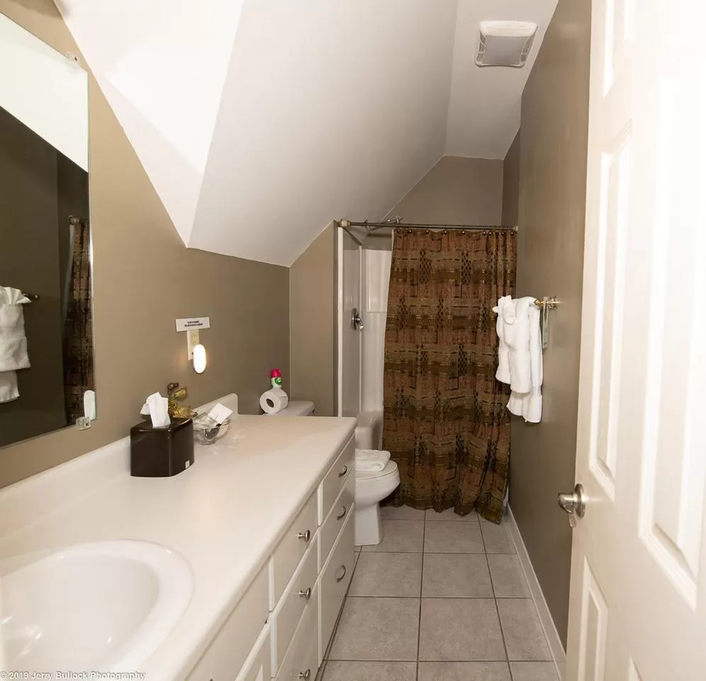 Bathroom in Page House Bed & Breakfast