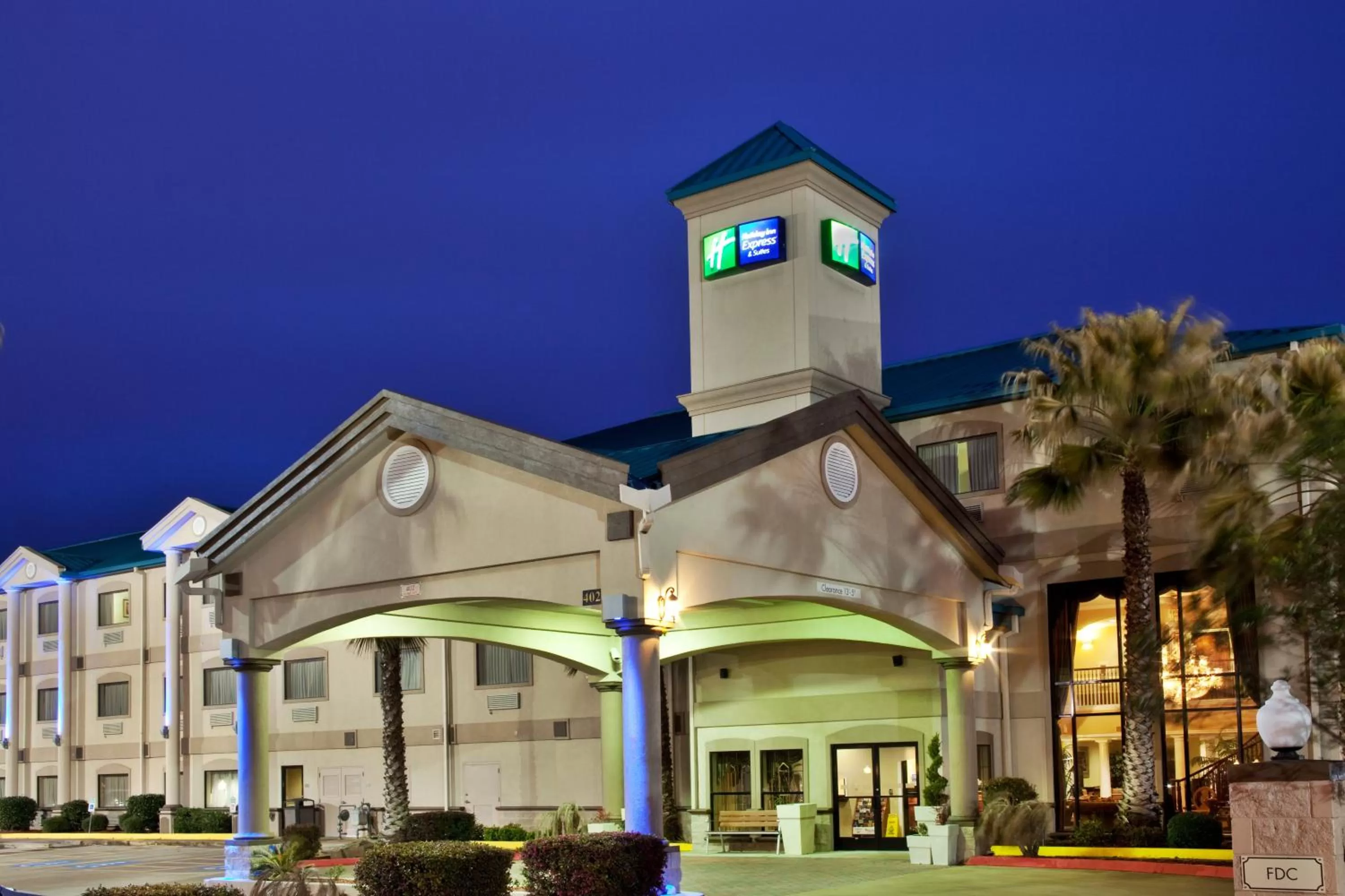 Property building in Holiday Inn Express Hotel and Suites Lake Charles by IHG
