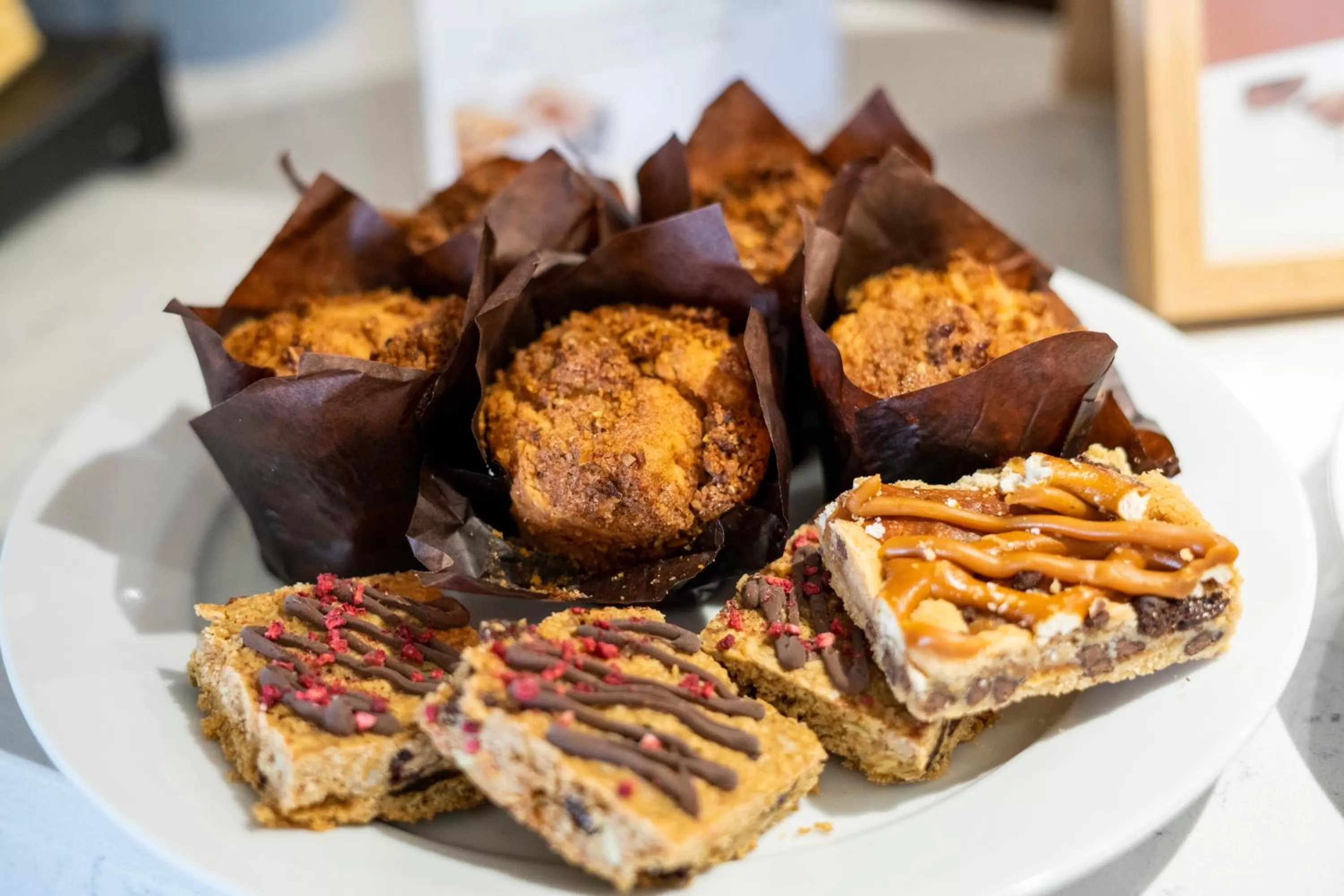 Restaurant/places to eat in Beaufort Park Hotel