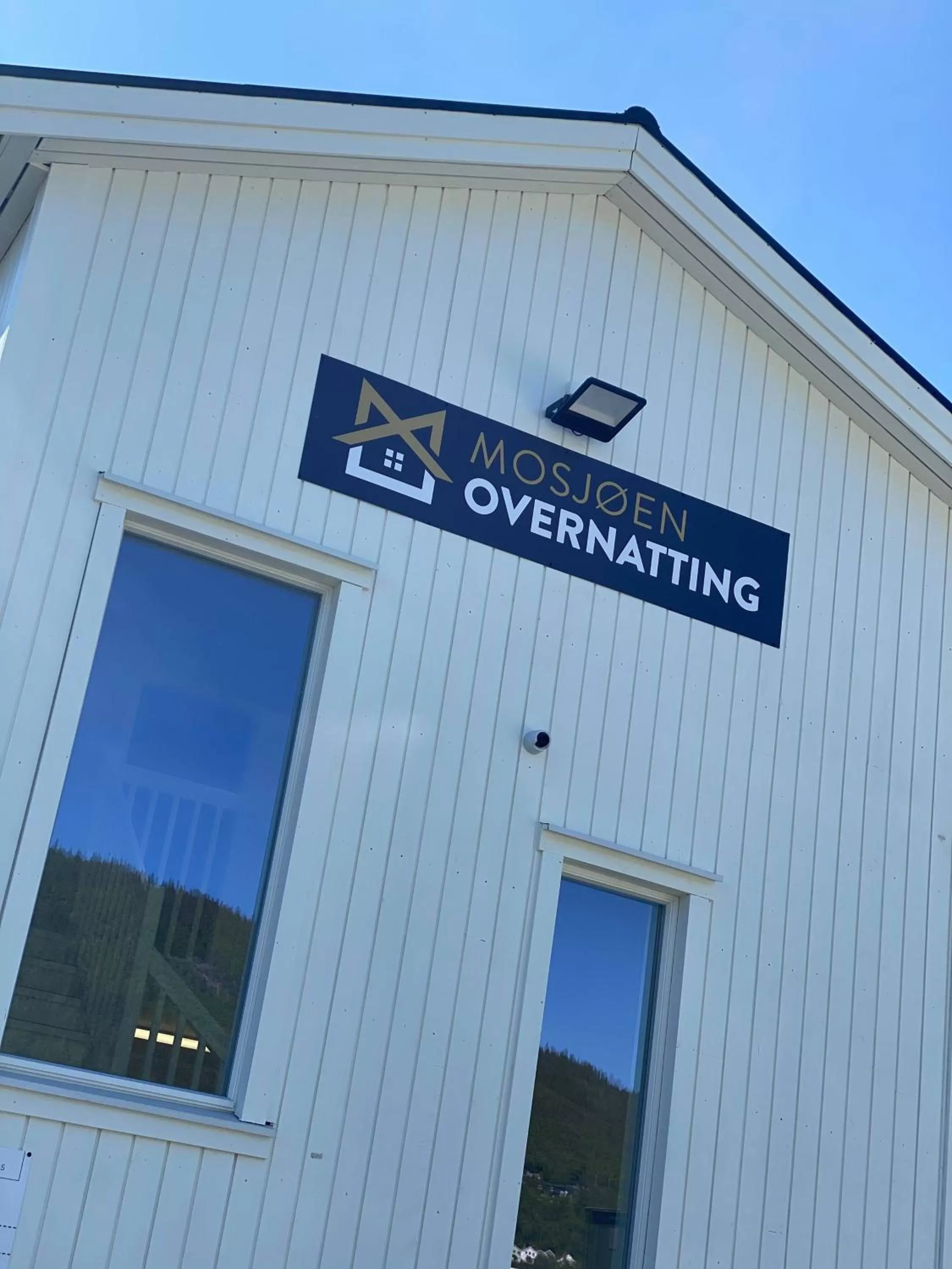 Property logo or sign in Mosjøen Overnatting, Finnskoggata 20
